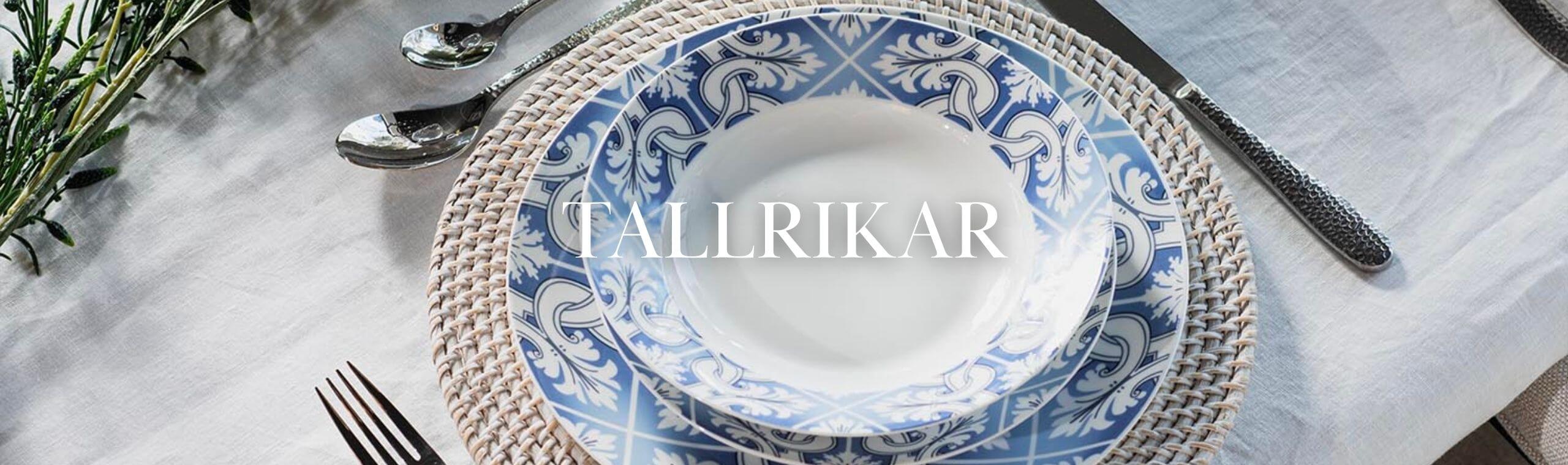 Tallriksset med mattallrik och assiett i blått mönster
