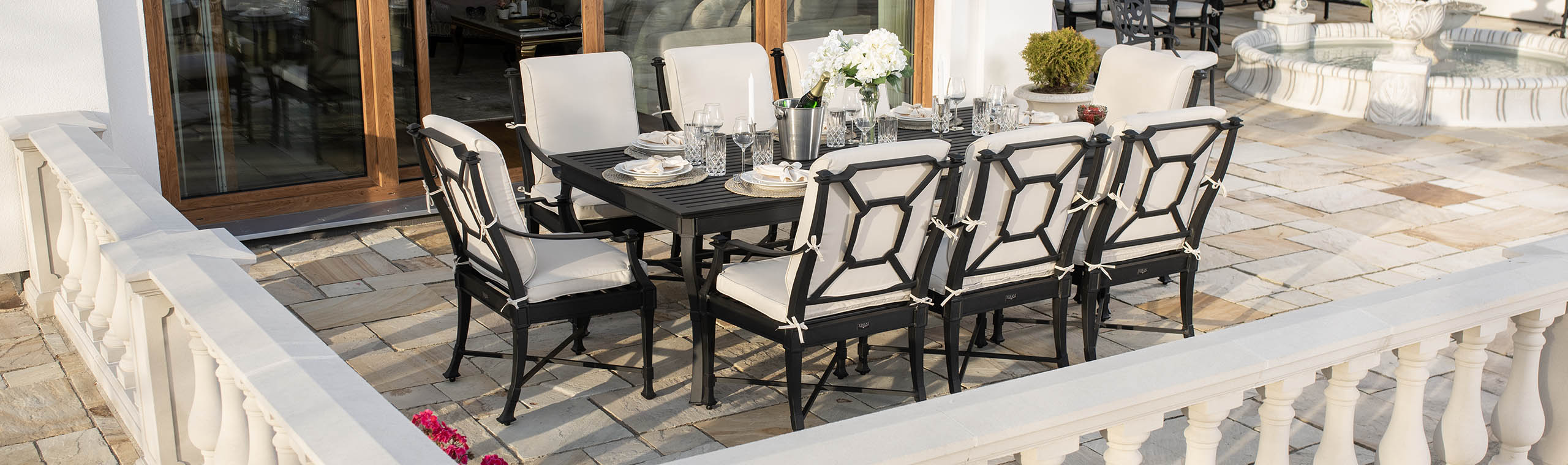 Exklusiv gjuten matgrupp utomhus 8 stolar svart aluminium - St Tropez