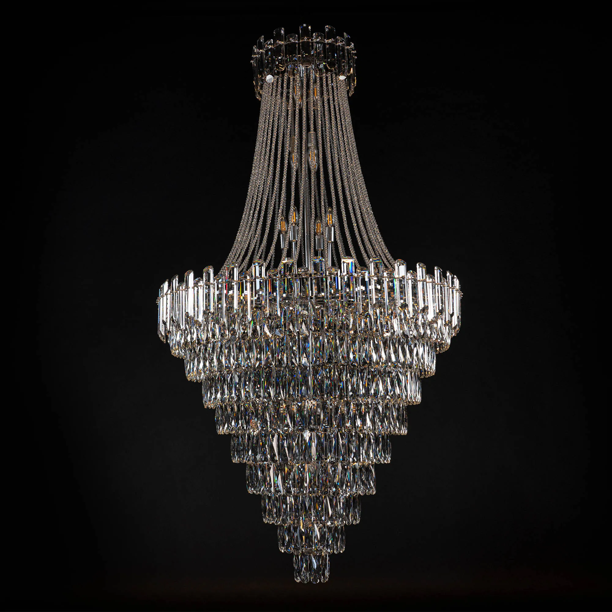 Stor Kristallkrona Ø110xH175cm Paris Krom