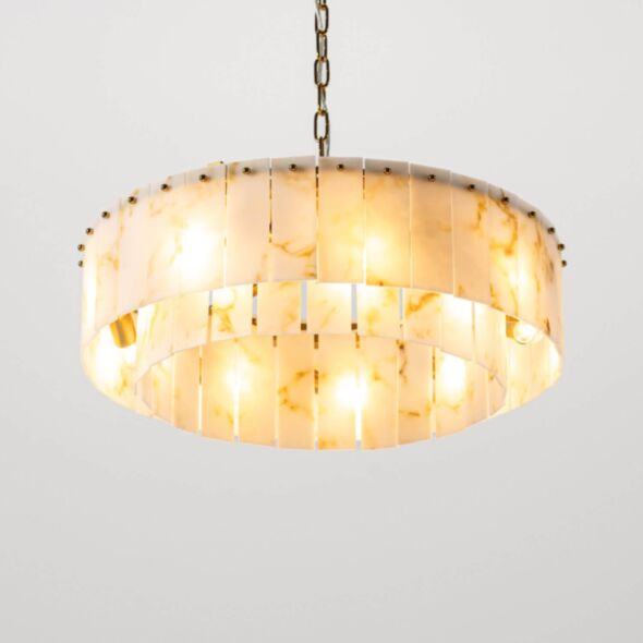 Modern taklampa med marmorerade prismor