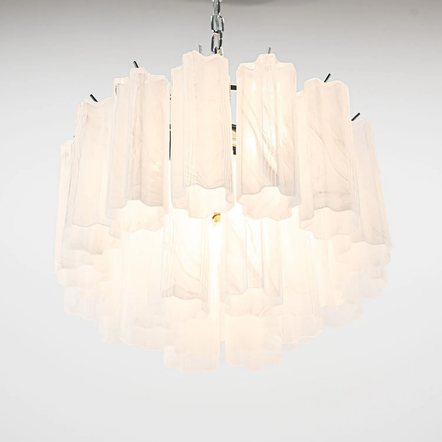 Kristallkrona Ø45 Vit Alabaster/Krom - Cagliari