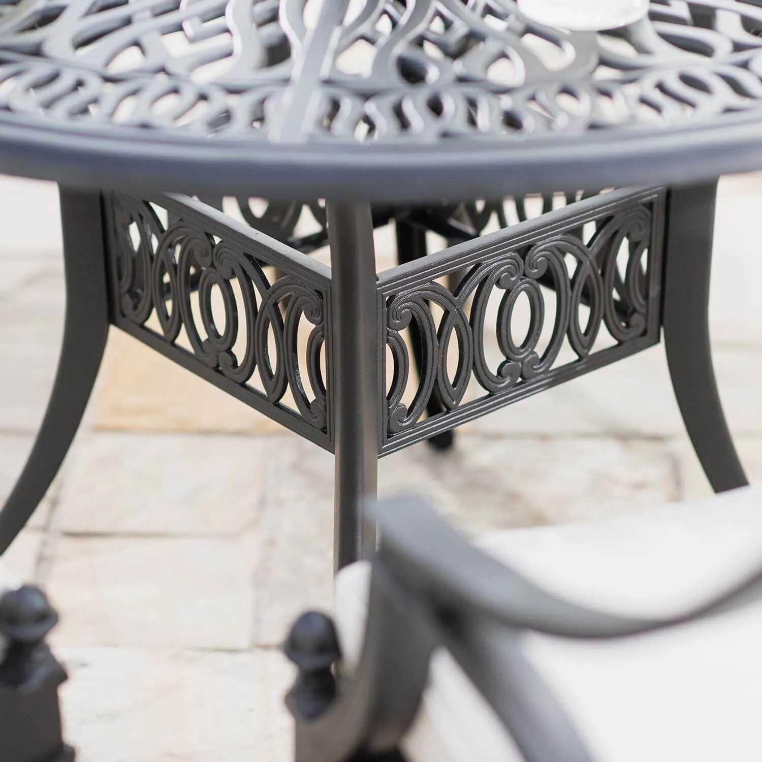 Rund Matgrupp Utomhus 6 stolar Svart Aluminium - Amalfi Ø120cm