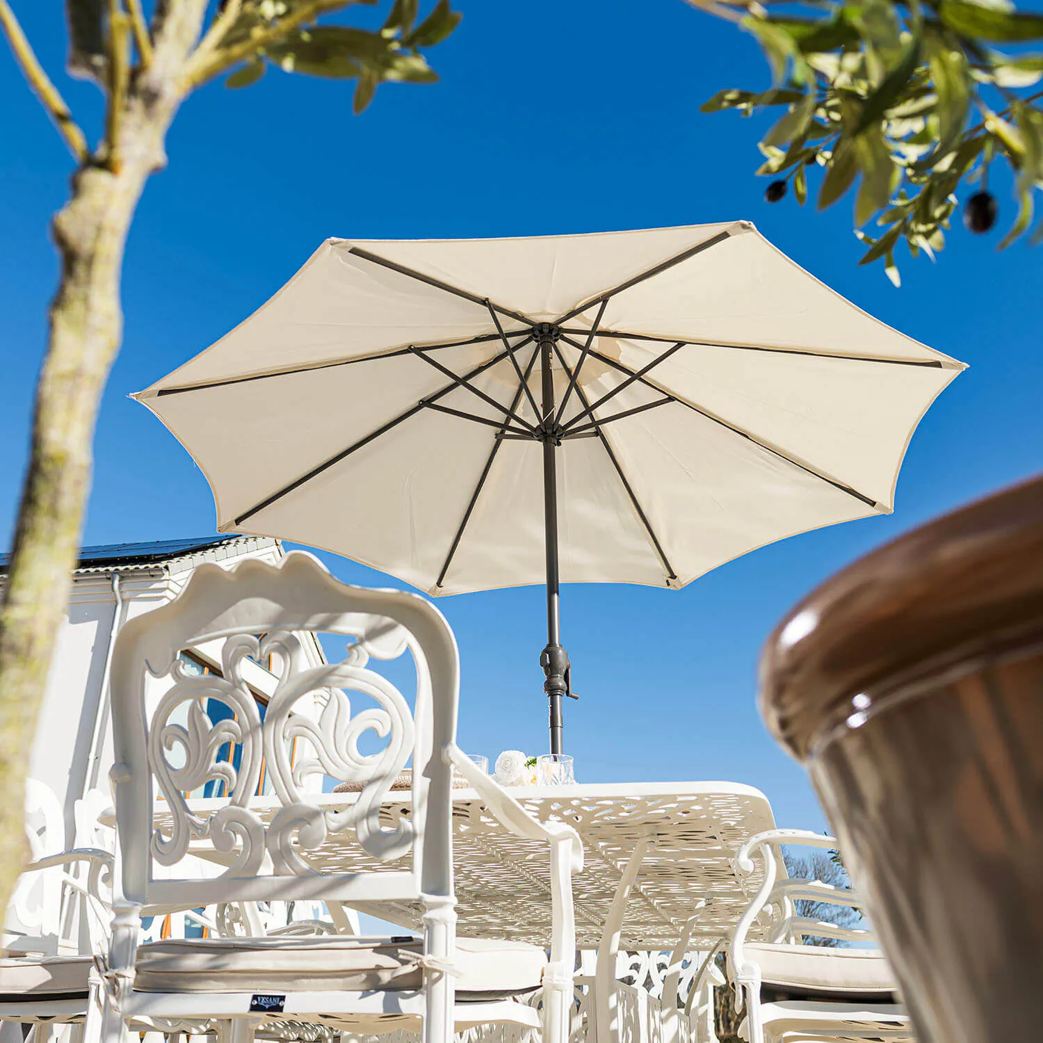 Parasoll Ø330cm Beige med fot - Santorini