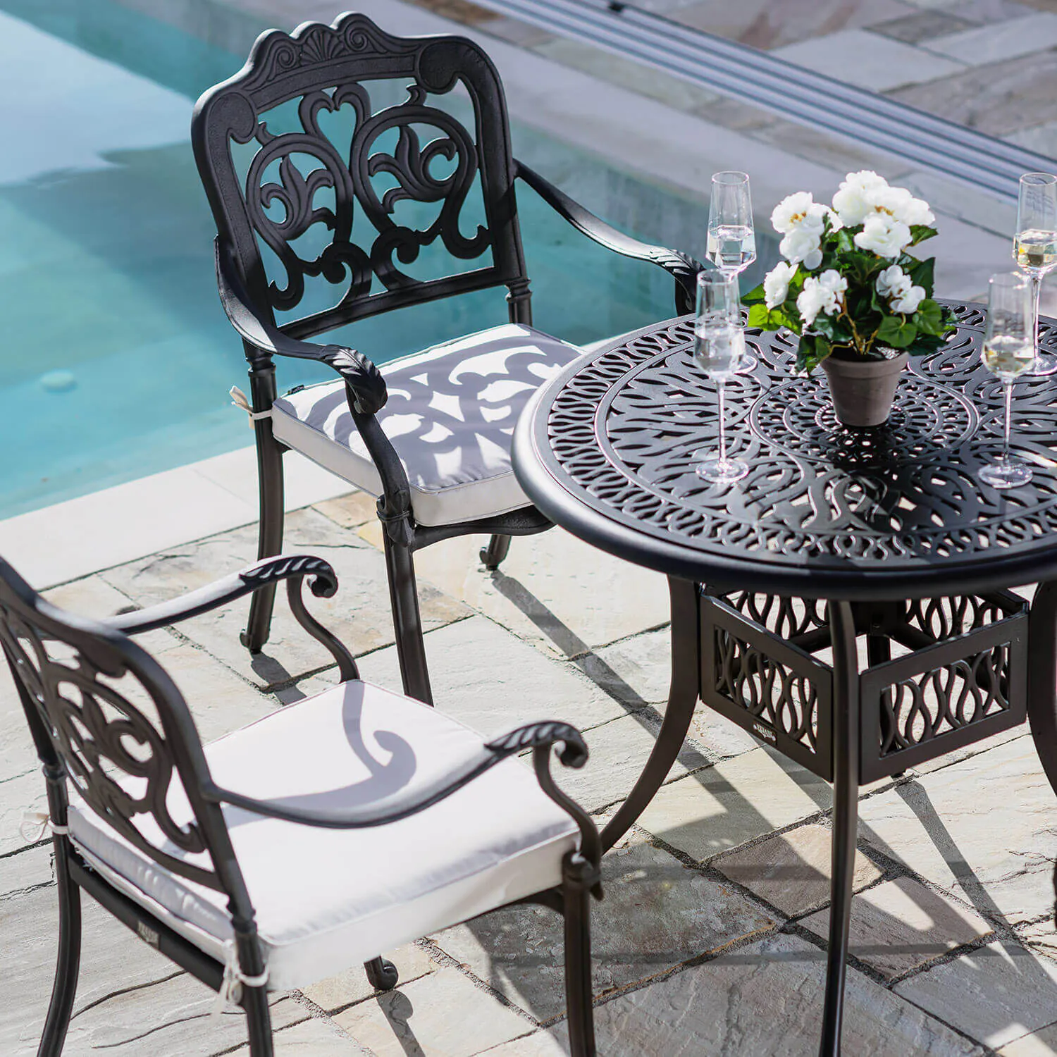 Caféset 4 Stolar Svart Aluminium - Toscana Ø90cm