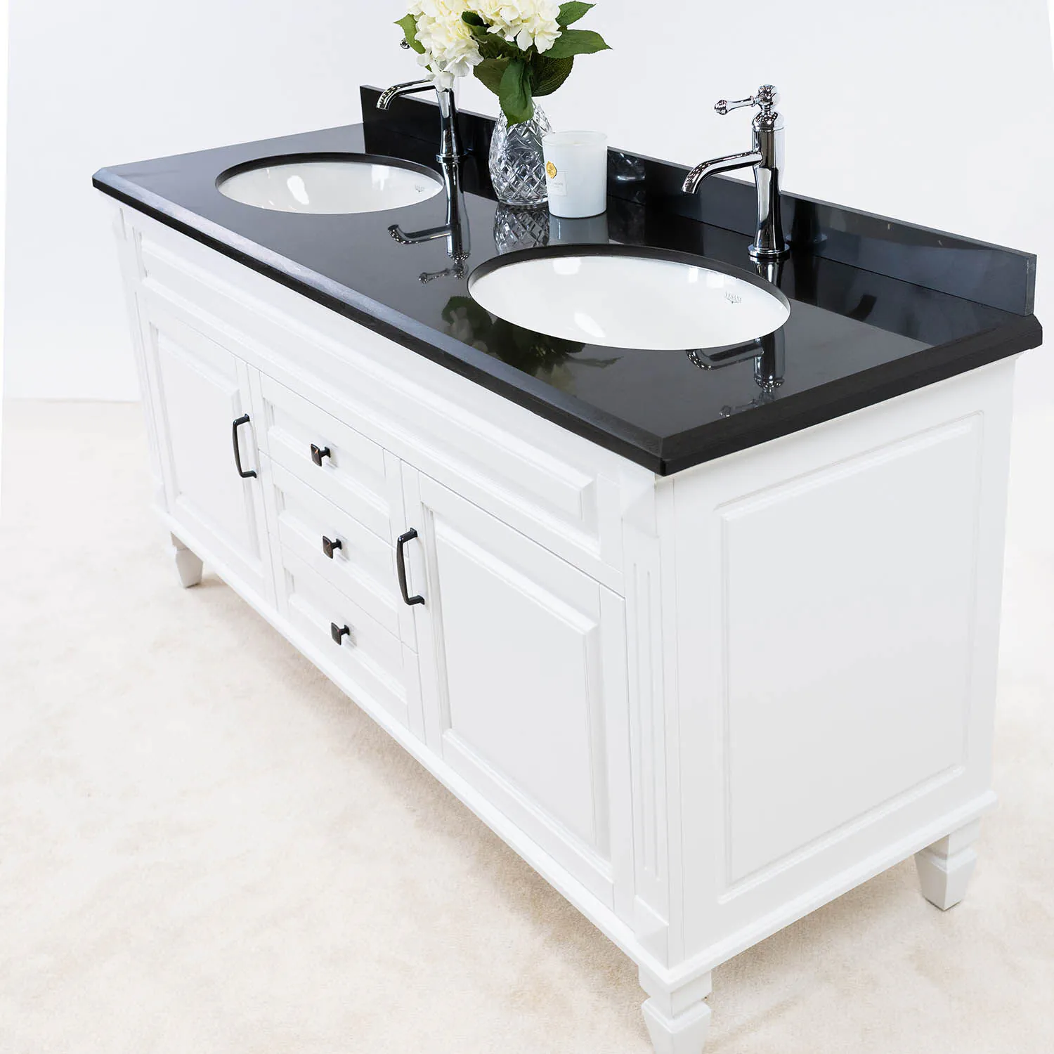 Dubbelhandfat Kommod 160cm Nashville Vit - Svart Granit
