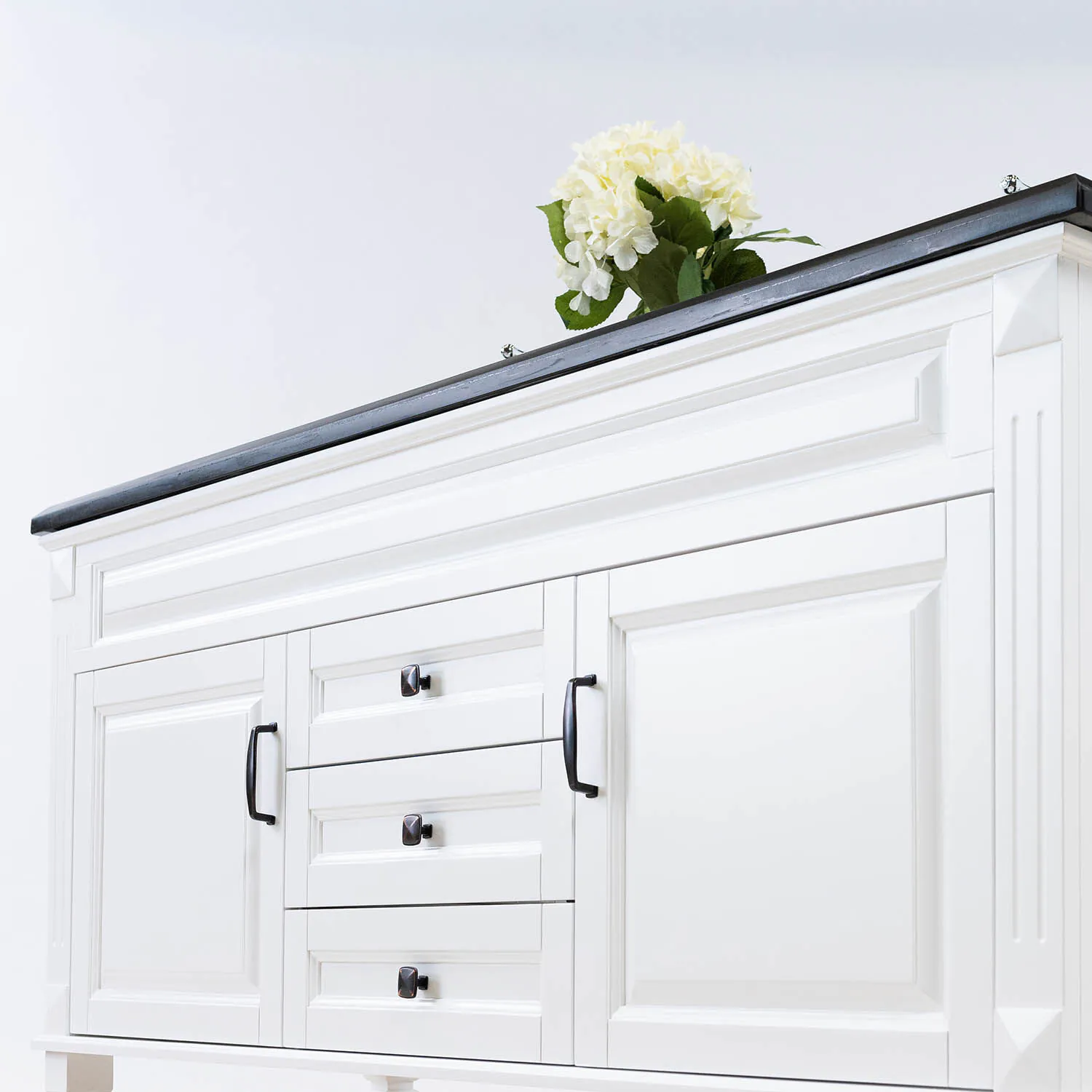 Dubbelhandfat Kommod 160cm Nashville Vit - Svart Granit