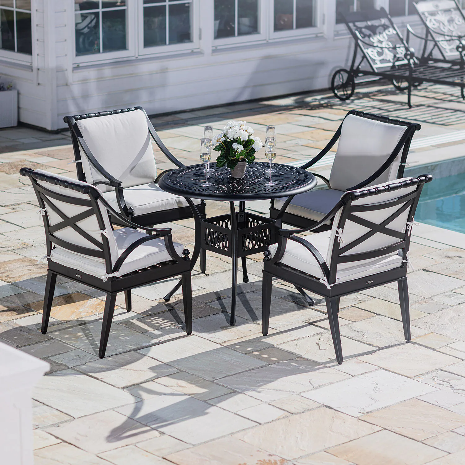 Caféset 4 Stolar Svart Aluminium - Amalfi Ø90cm