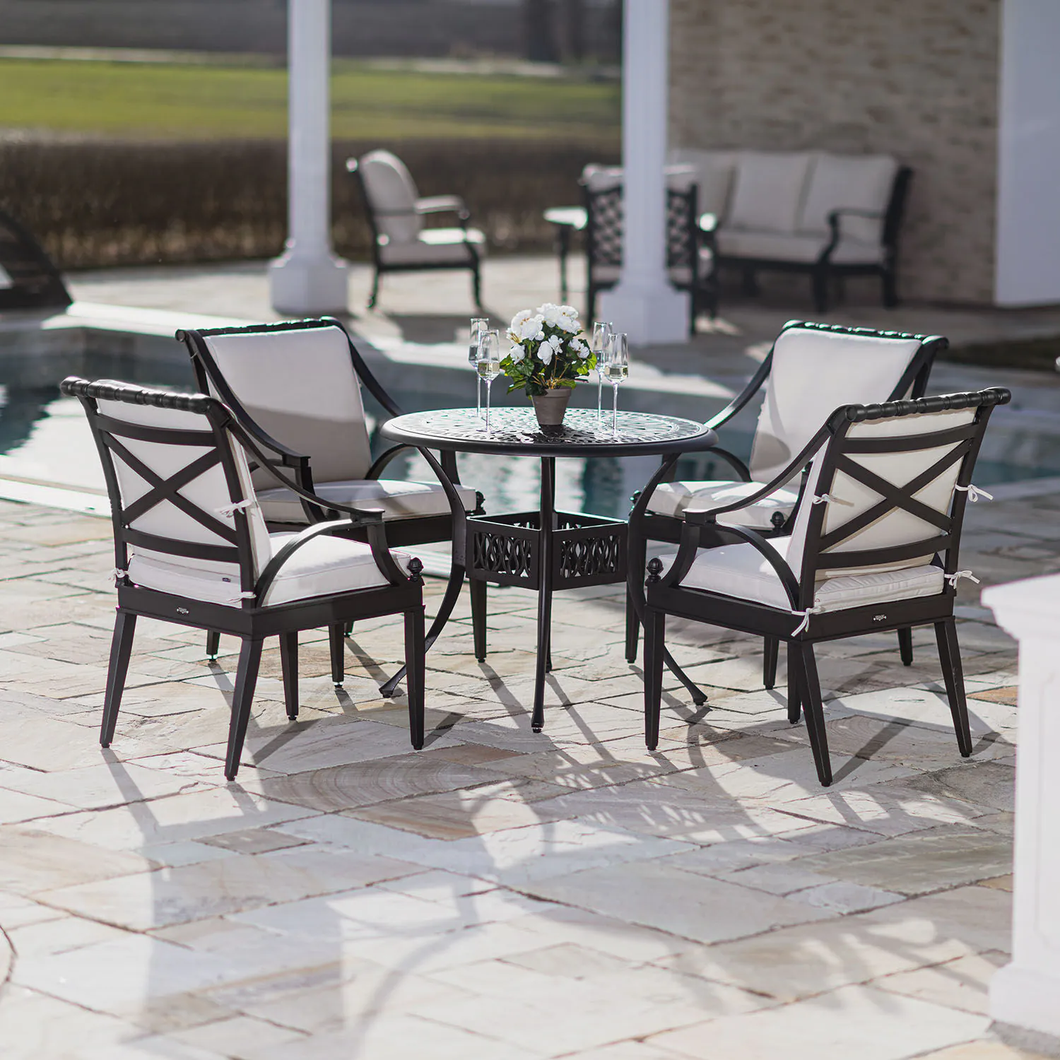 Caféset 4 Stolar Svart Aluminium - Amalfi Ø90cm