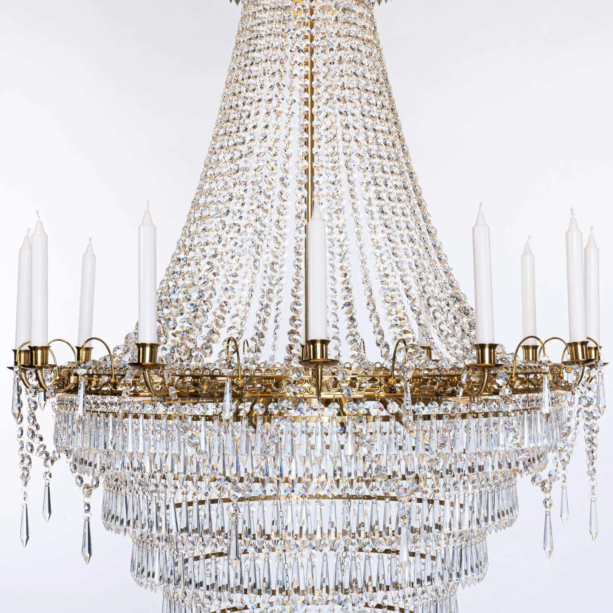 Stor Kristallkrona Ø92xH145cm Grand Mässing