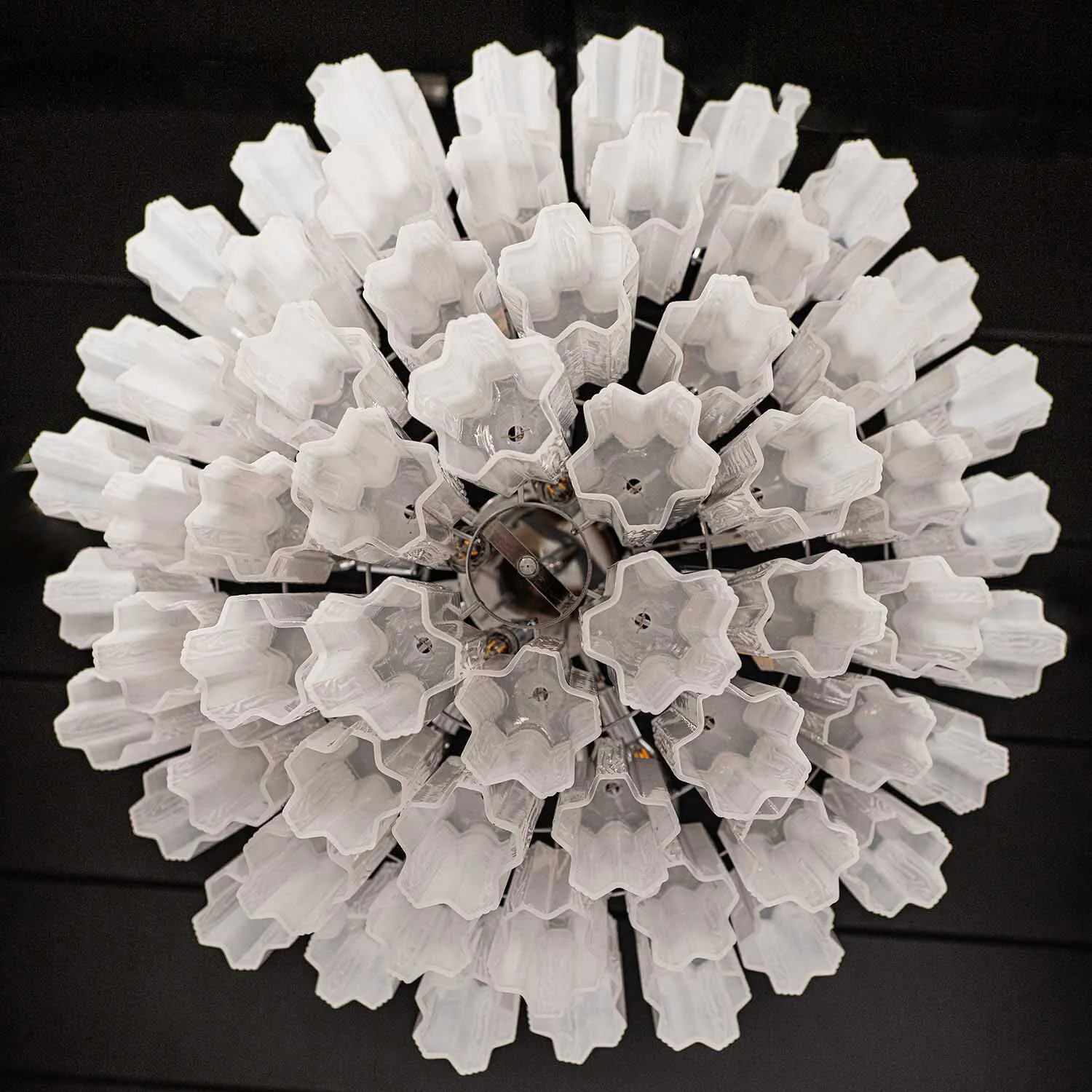 Kristallkrona Ø75cm Krom/Opal - Cagliari