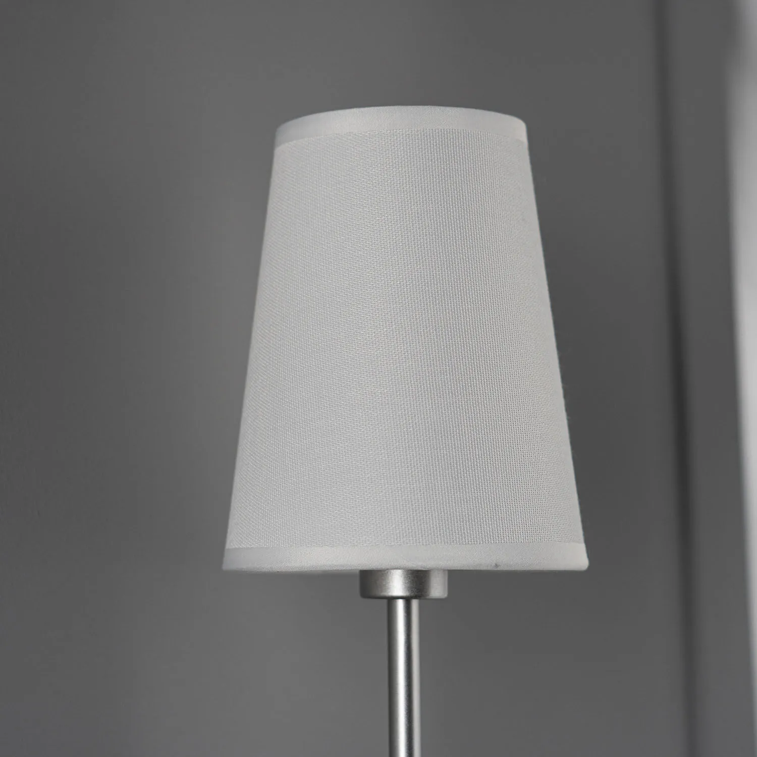 Vägglampa Silver Med Hatt H51 - Hampton