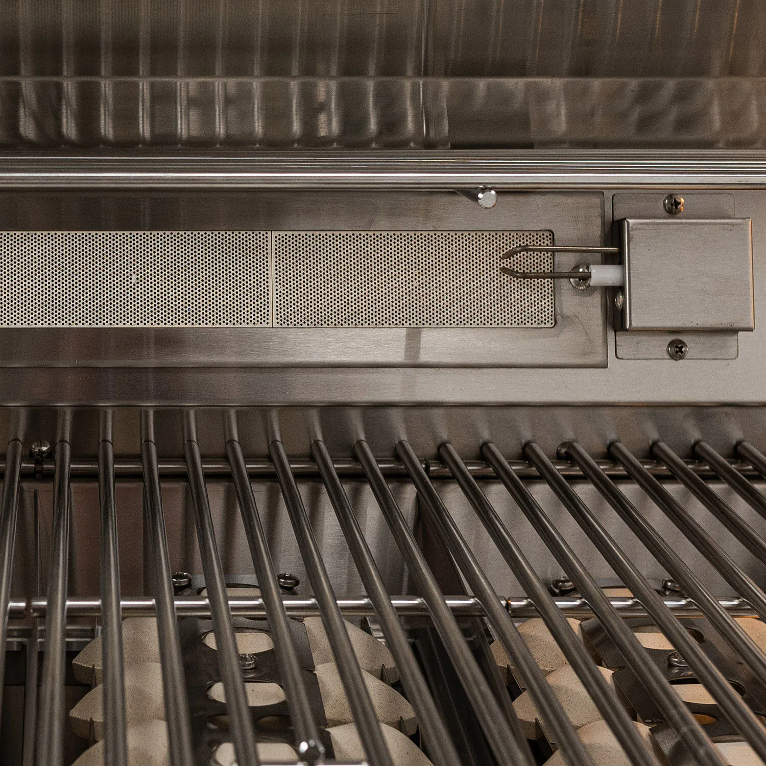 Utekök Premium 253 x 358 – vitt komplett hörnutekök med full funktion och förvaring