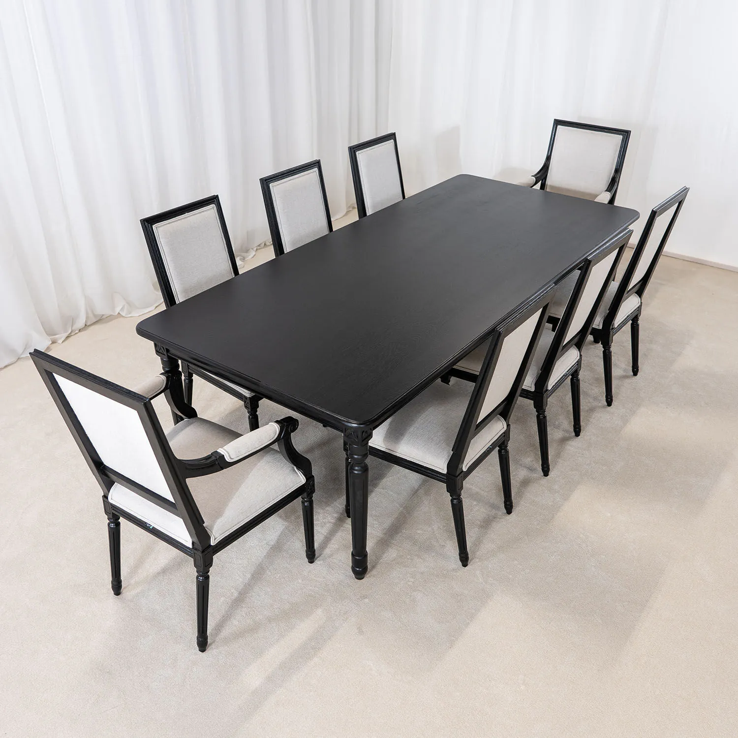 Svart Matgrupp 8 personer 240cm Massiv Ek - Gripsholm
