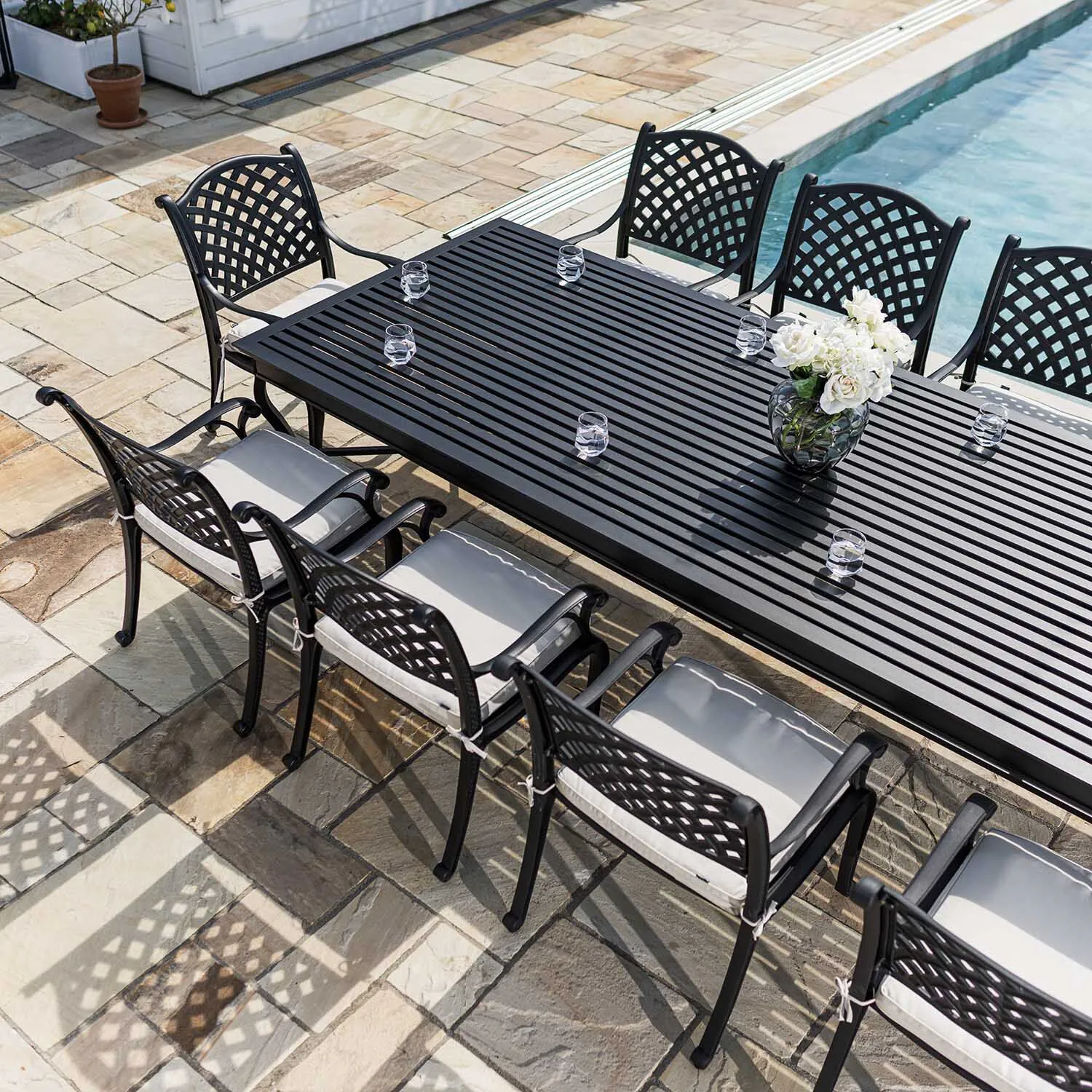 Matgrupp Utomhus 10 stolar Svart Aluminium - Salerno 320cm