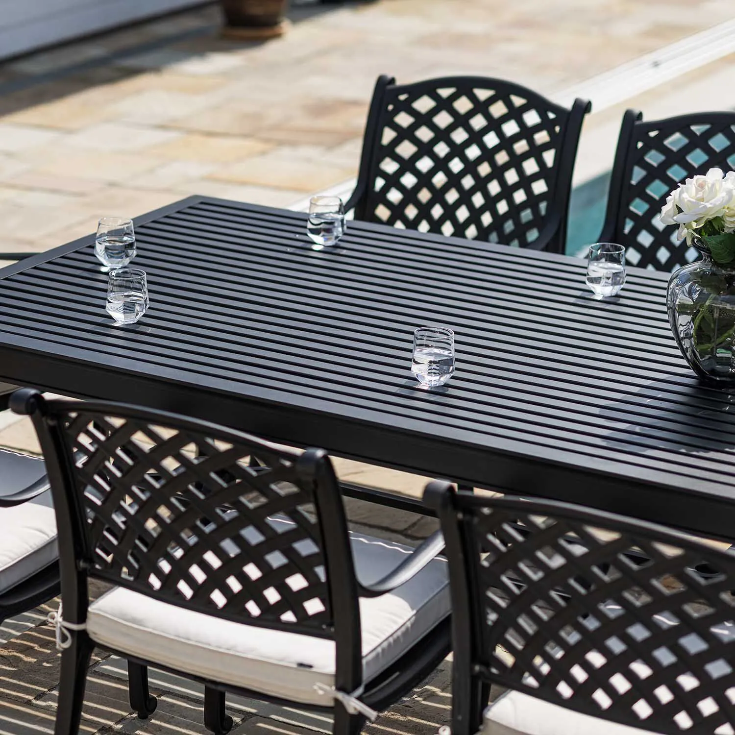 Matgrupp Utomhus 10 stolar Svart Aluminium - Salerno 320cm