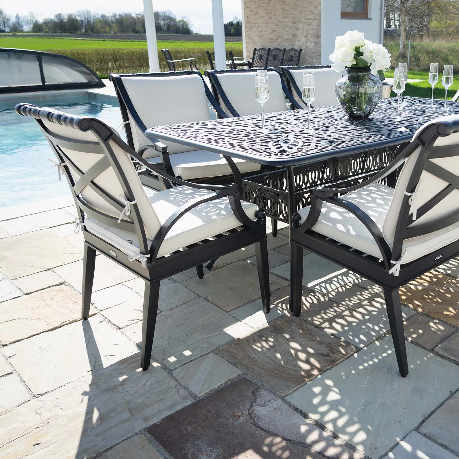 Matgrupp Utomhus 8 stolar Svart Aluminium - Amalfi 212cm