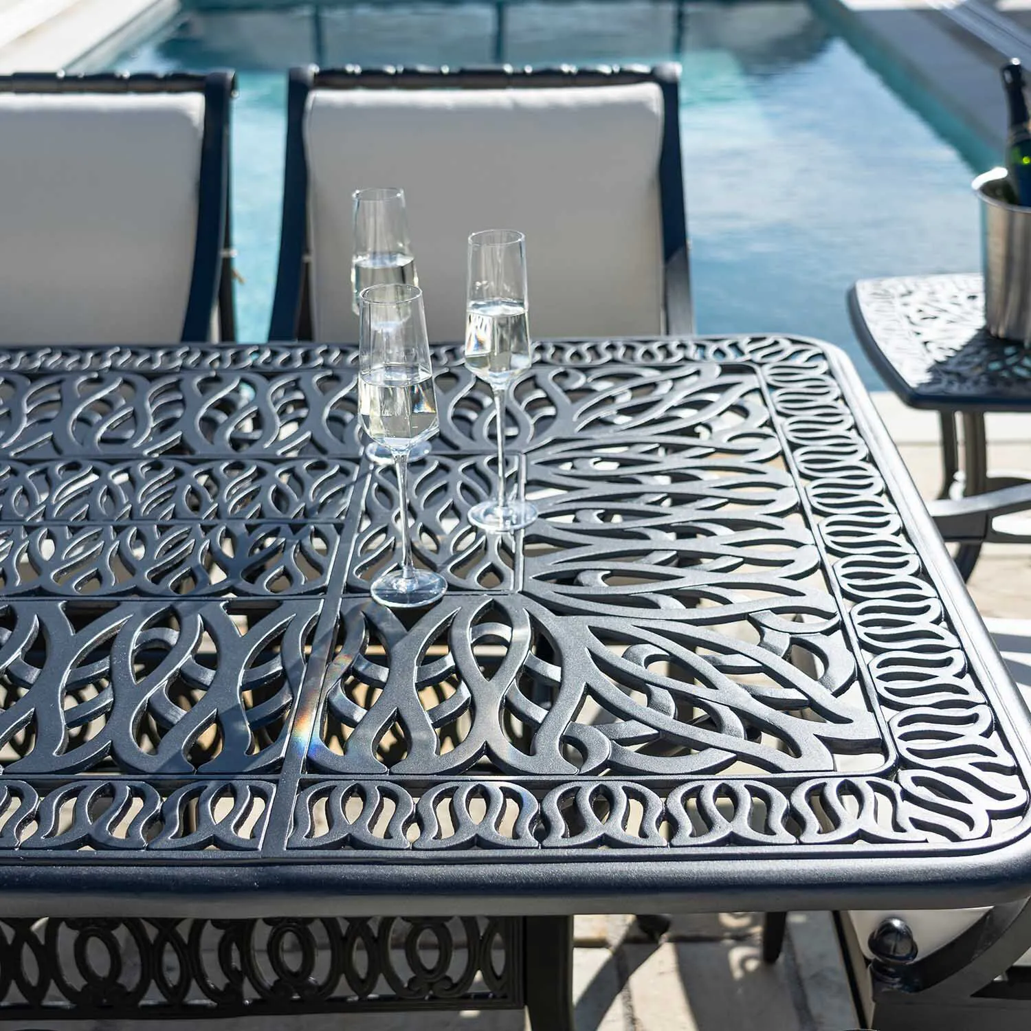 Matgrupp Utomhus 8 stolar Svart Aluminium - Amalfi 212cm