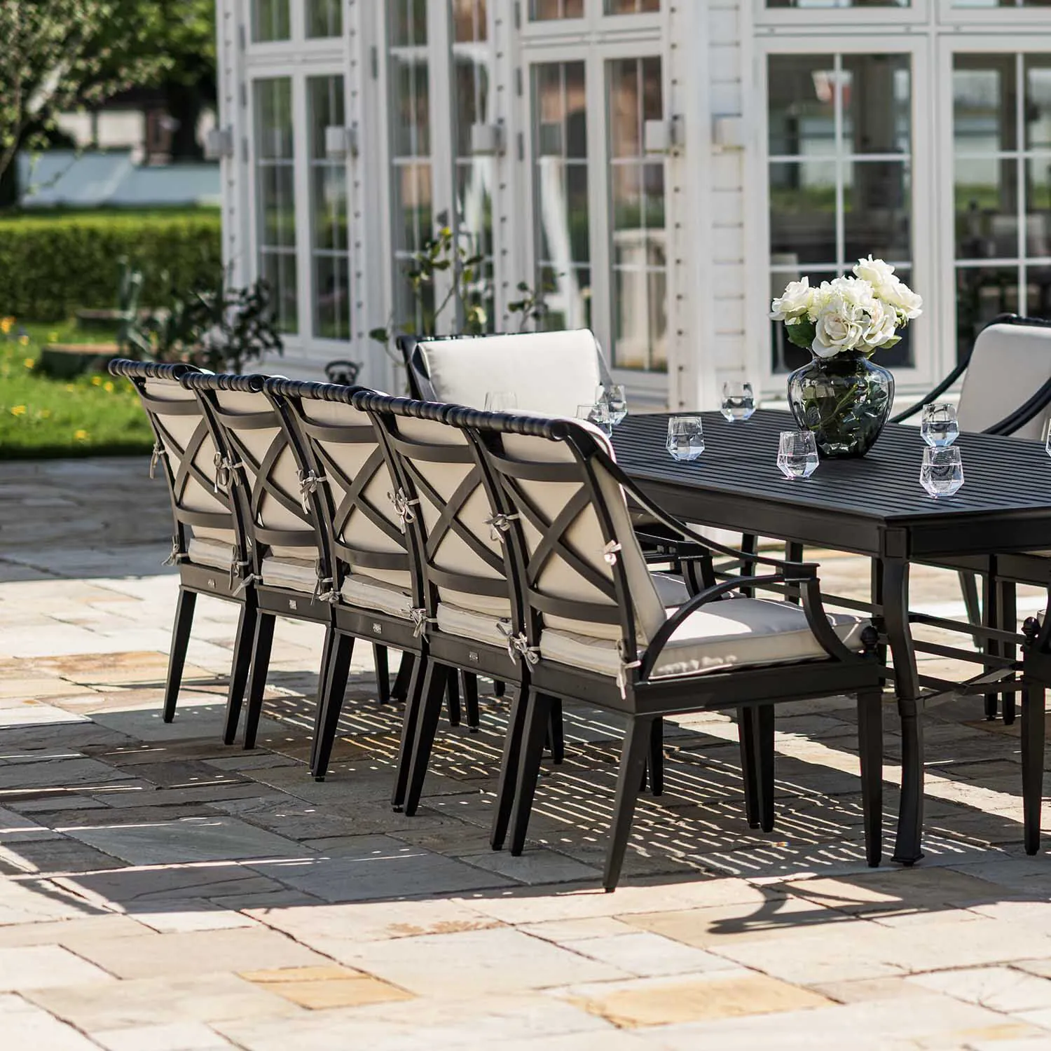 Matgrupp Utomhus 10 stolar Svart Aluminium - Napoli 320cm