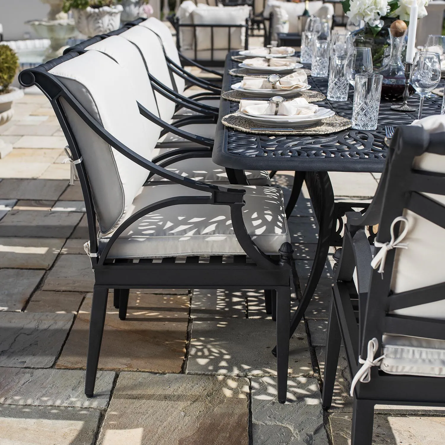 Matgrupp Utomhus 10 stolar Svart Aluminium - Amalfi 280cm