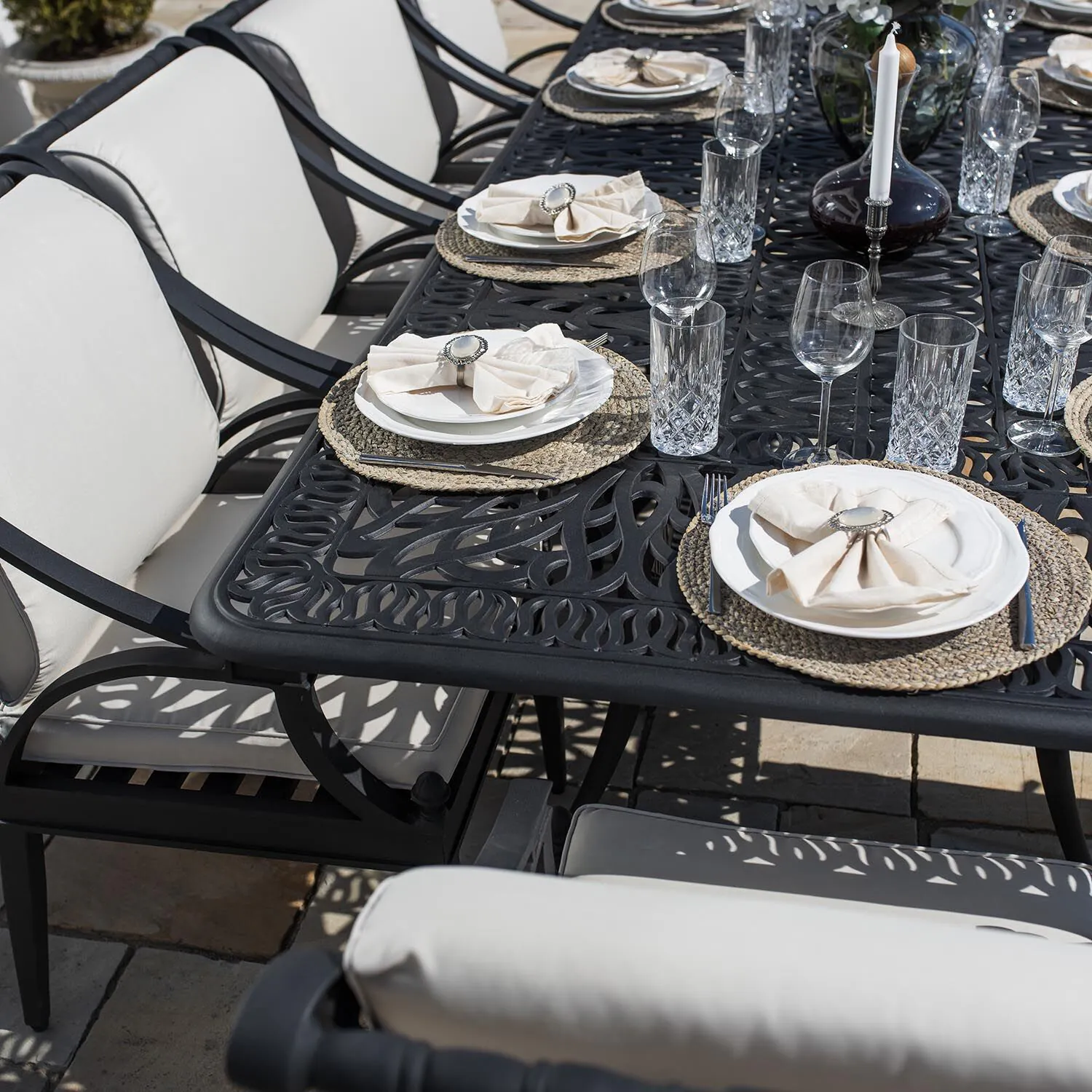 Matgrupp Utomhus 10 stolar Svart Aluminium - Amalfi 280cm
