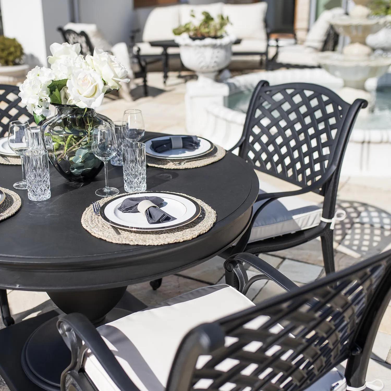 Matgrupp Utomhus Runt Bord Svart Aluminium 4 stolar - Salerno Ø122cm