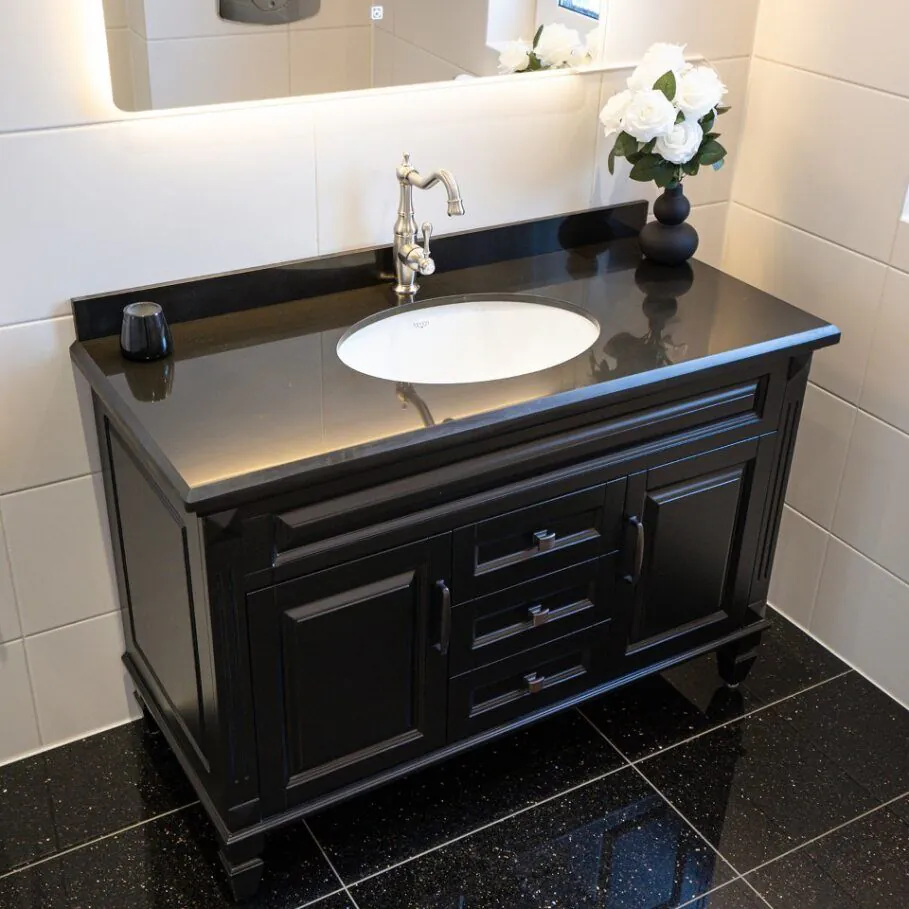 Kommod Badrum 120cm Nashville Svart - Svart Granit