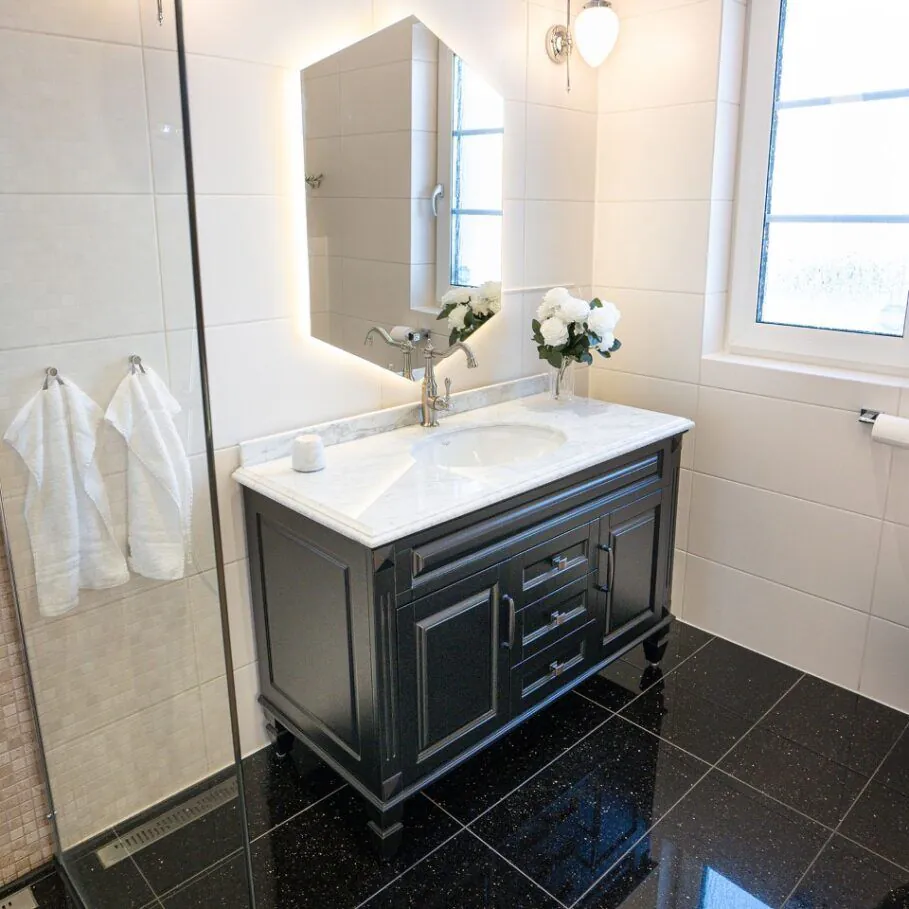 Kommod Badrum 120cm Nashville Svart - Vit Marmor