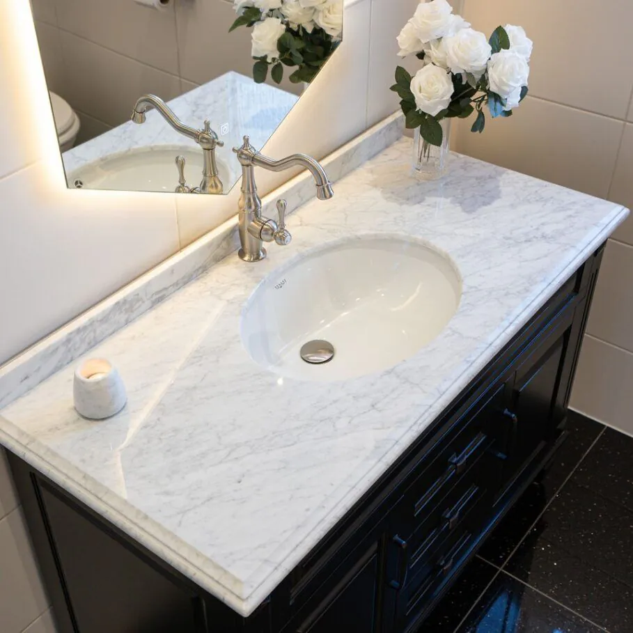 Kommod Badrum 120cm Nashville Svart - Vit Marmor