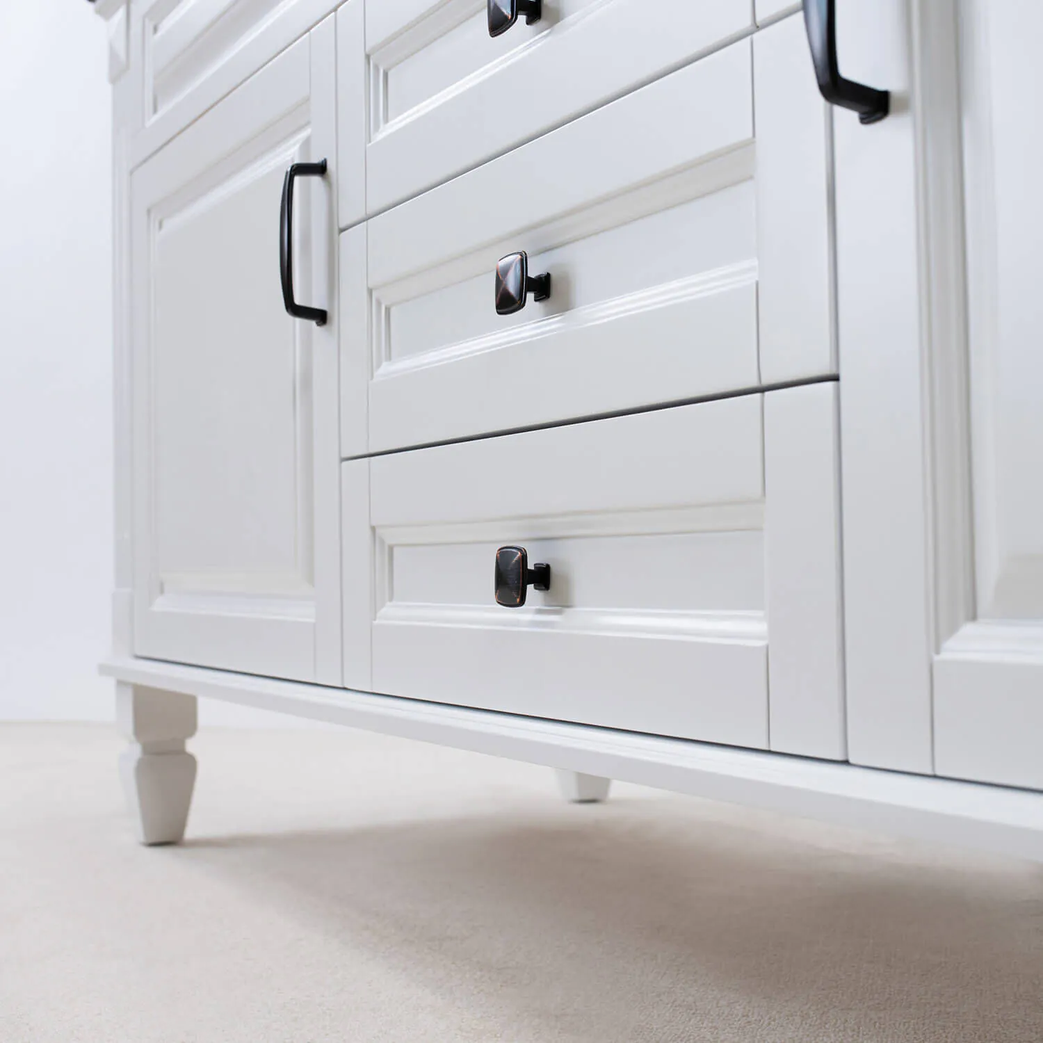 Dubbelhandfat Kommod 160cm Nashville Vit - Beige Marmor