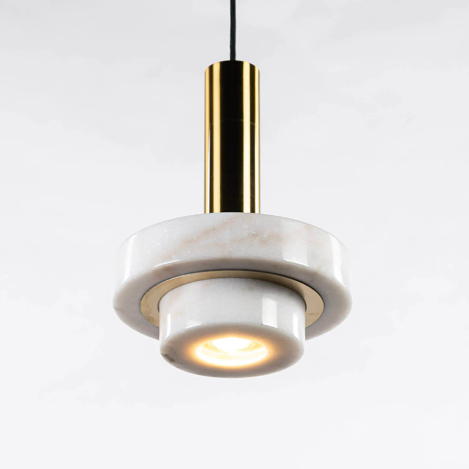Pendellampa Marmor H23xØ20cm - Odense