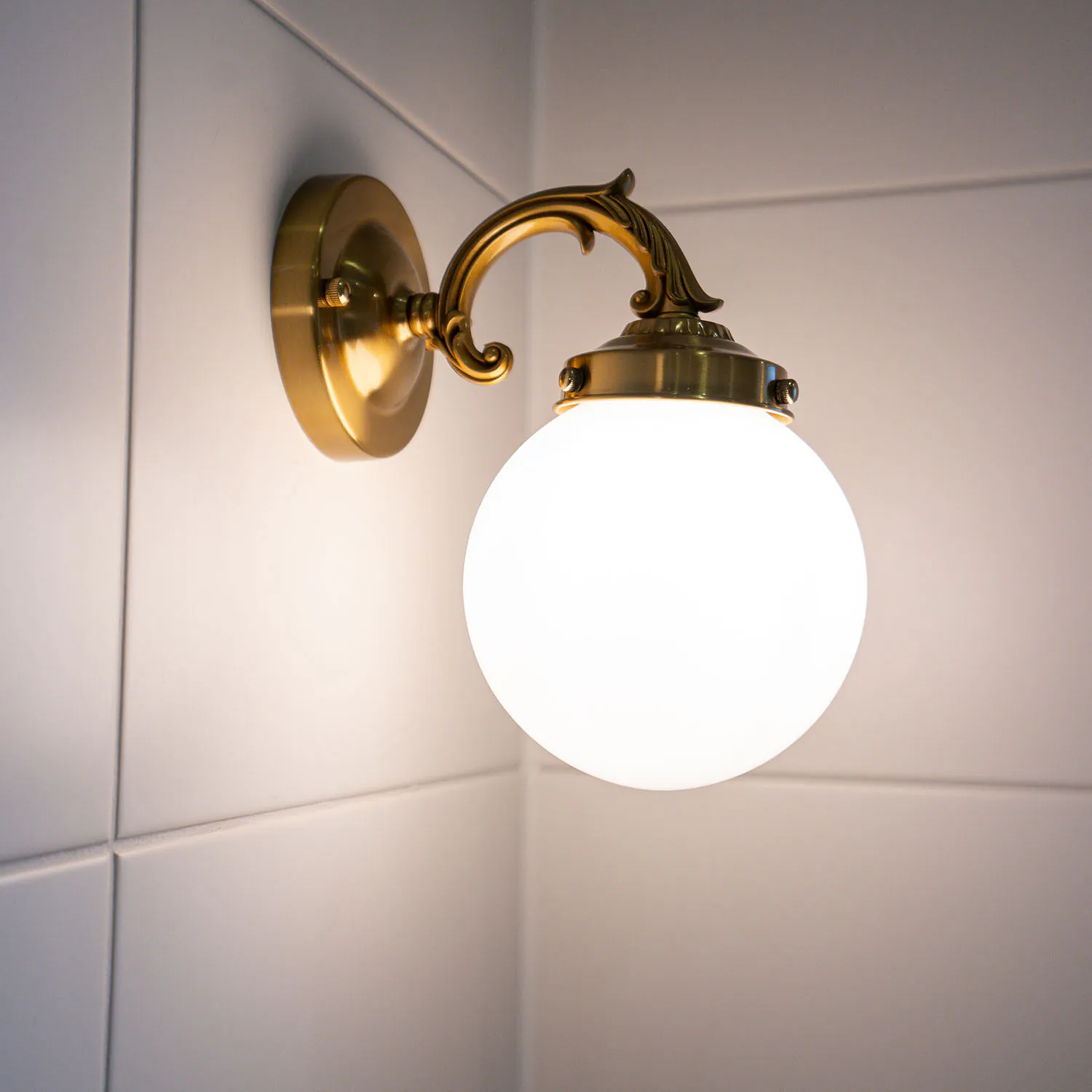 Vägglampa Mässing - Rosendal