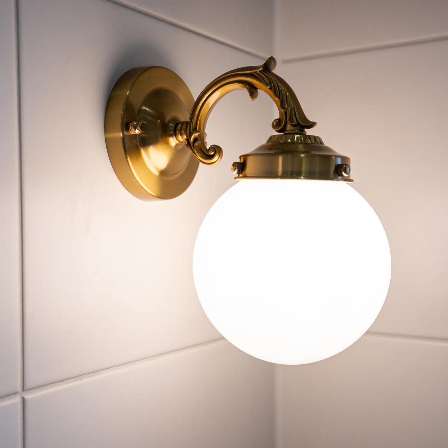 Vägglampa Mässing - Rosendal