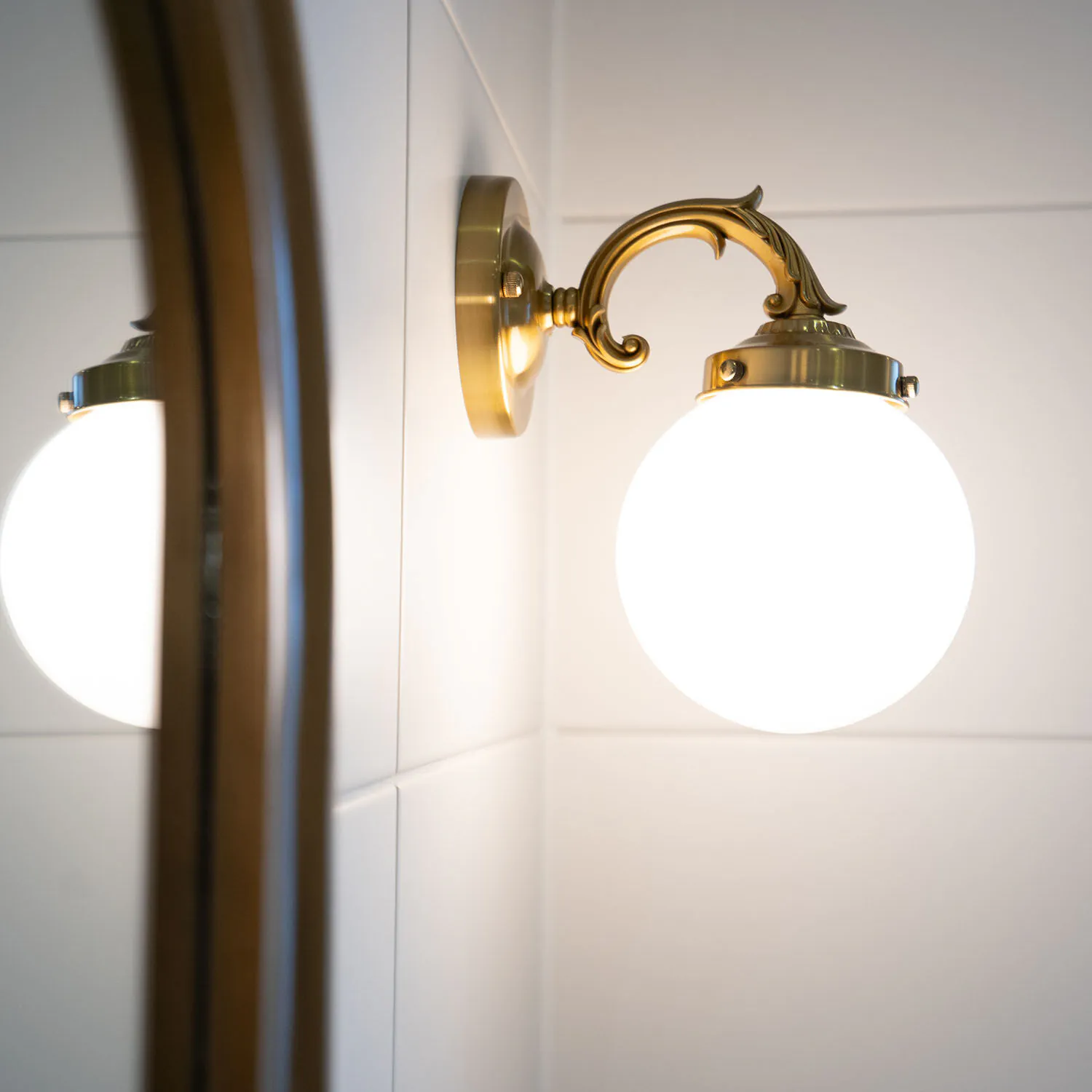 Vägglampa Mässing - Rosendal
