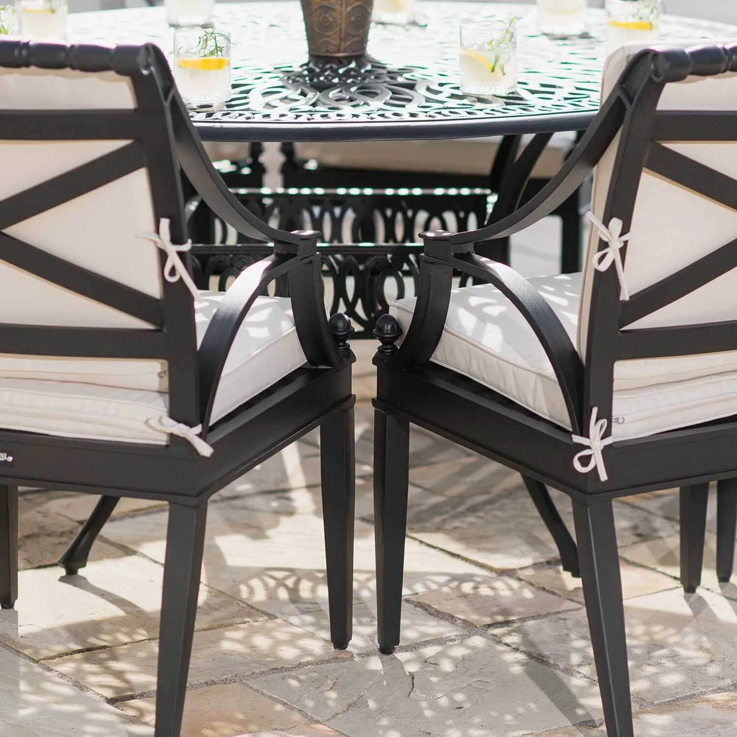 Rund Matgrupp Utomhus 6 Stolar Svart Aluminium - Amalfi Ø150cm