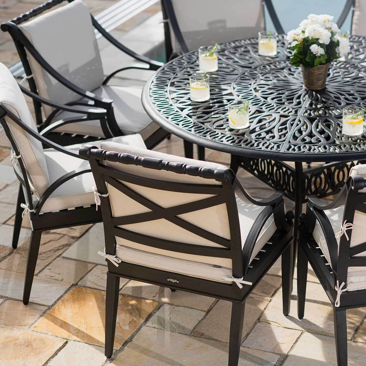 Rund Matgrupp Utomhus 6 Stolar Svart Aluminium - Amalfi Ø150cm