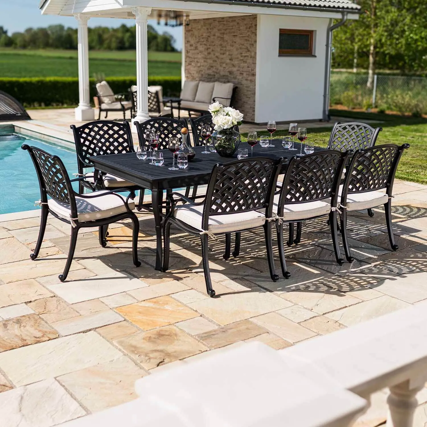 Matgrupp Utomhus 8 Stolar Svart Aluminium - Salerno 213cm