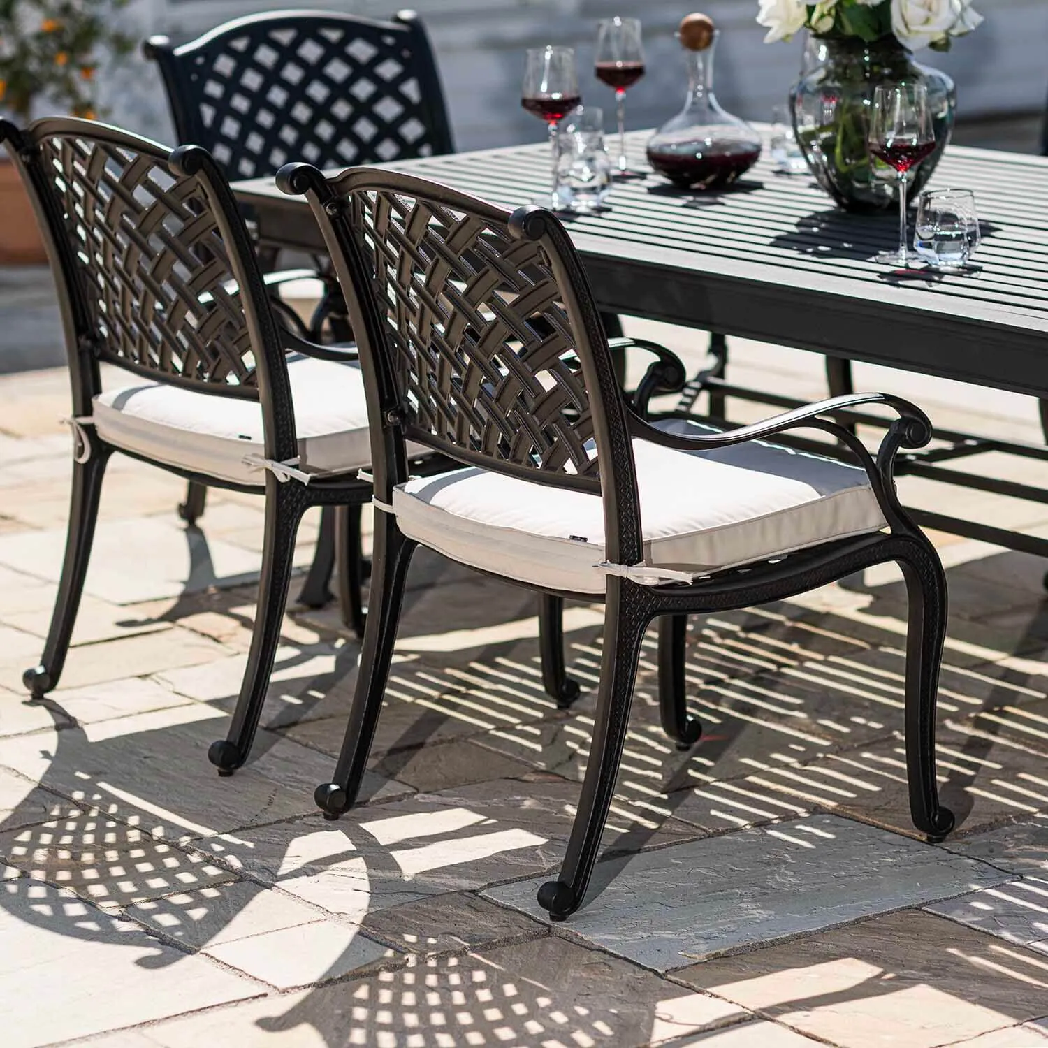 Matgrupp Utomhus 8 Stolar Svart Aluminium - Salerno 213cm