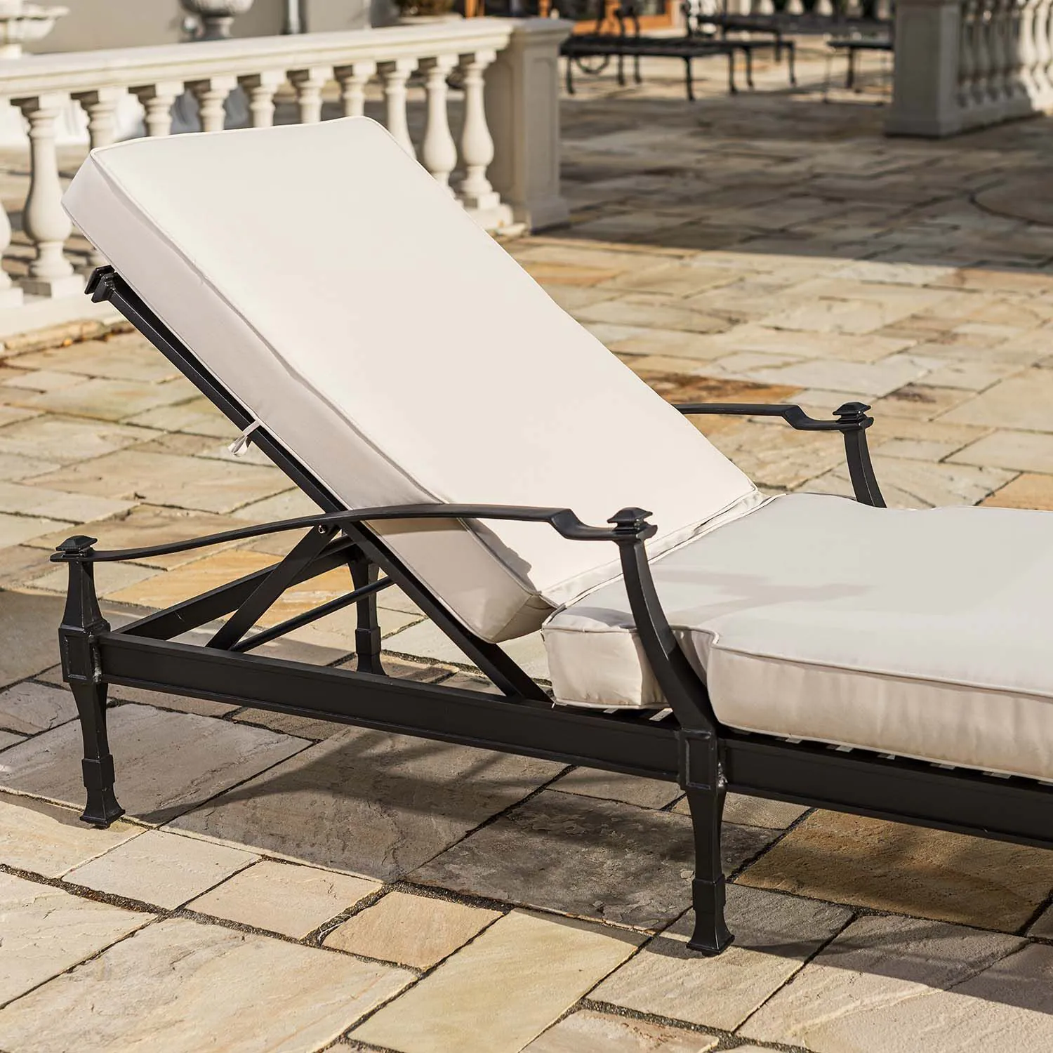 Solsäng Svart Aluminium – St Tropez
