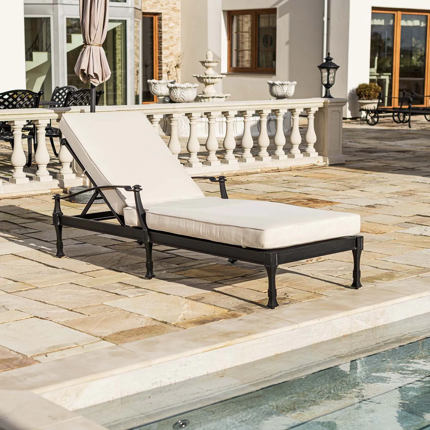 Solsäng Svart Aluminium – St Tropez