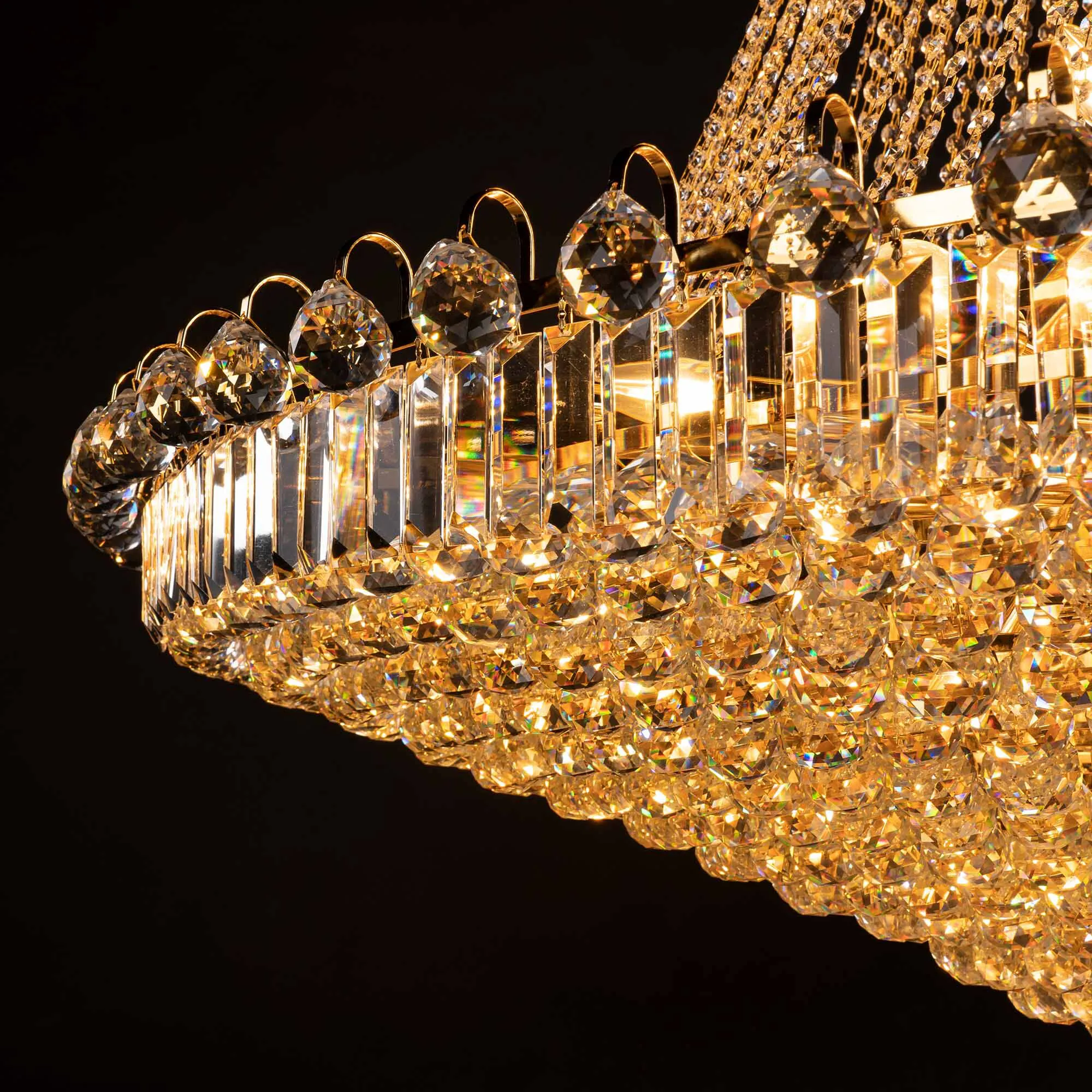 Stor Kristallkrona Ø150xH220cm Marbella Guld