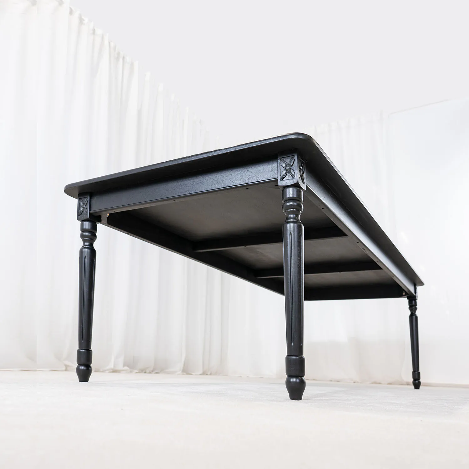 Matbord Gripsholm 240cm Svart Massiv Ek