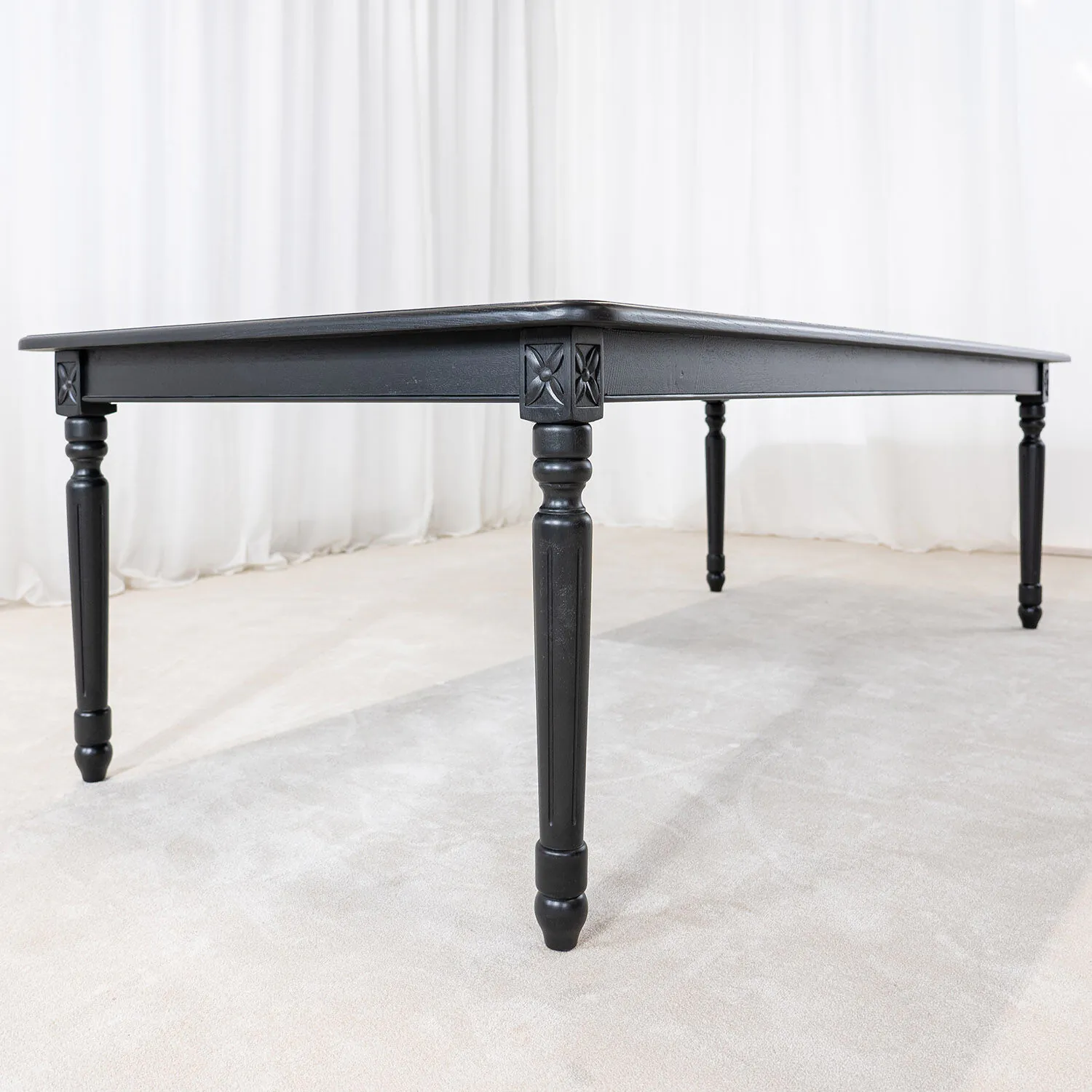 Matbord Gripsholm 240cm Svart Massiv Ek