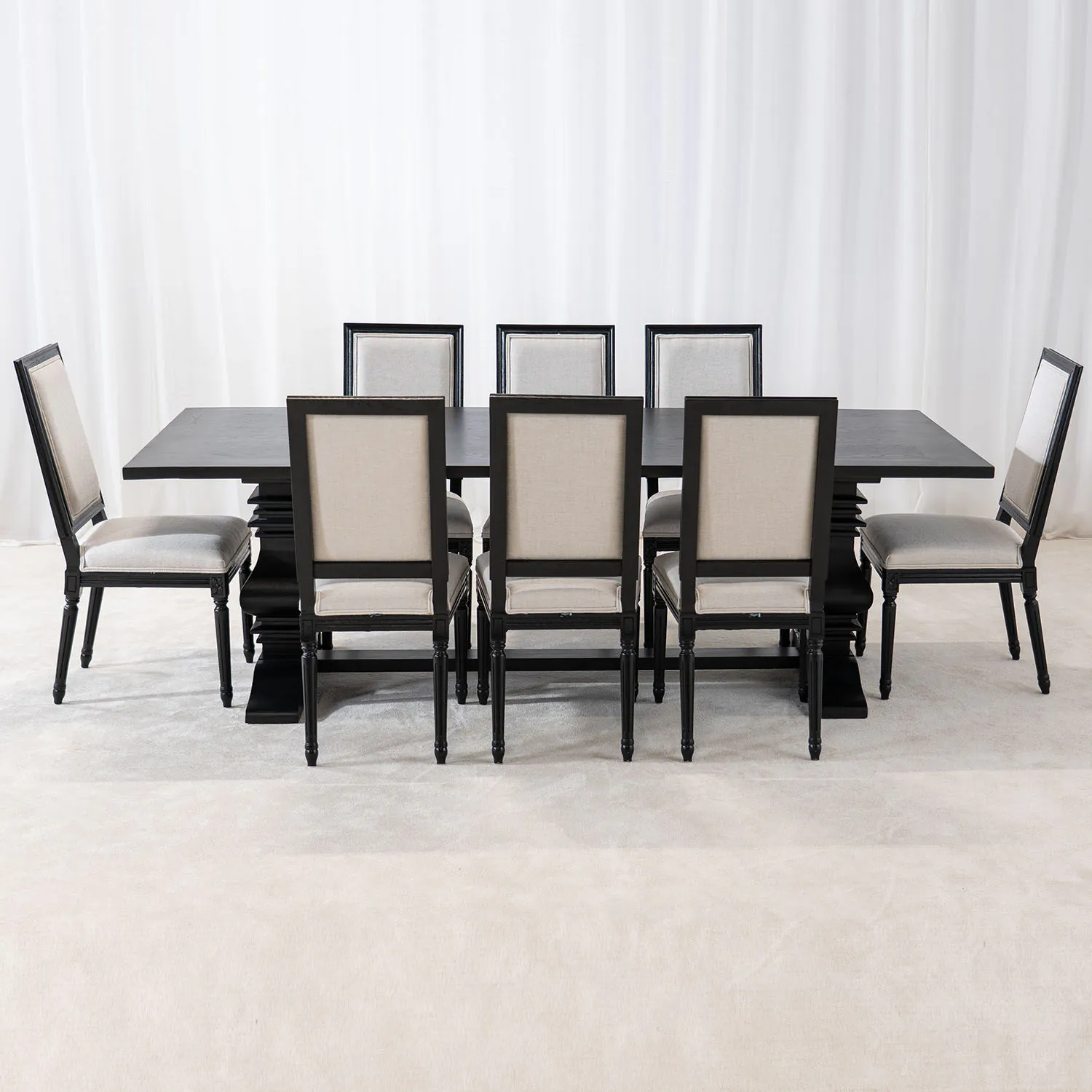 Matgrupp 8 Personer Svart Ek - Ulriksdal 240cm