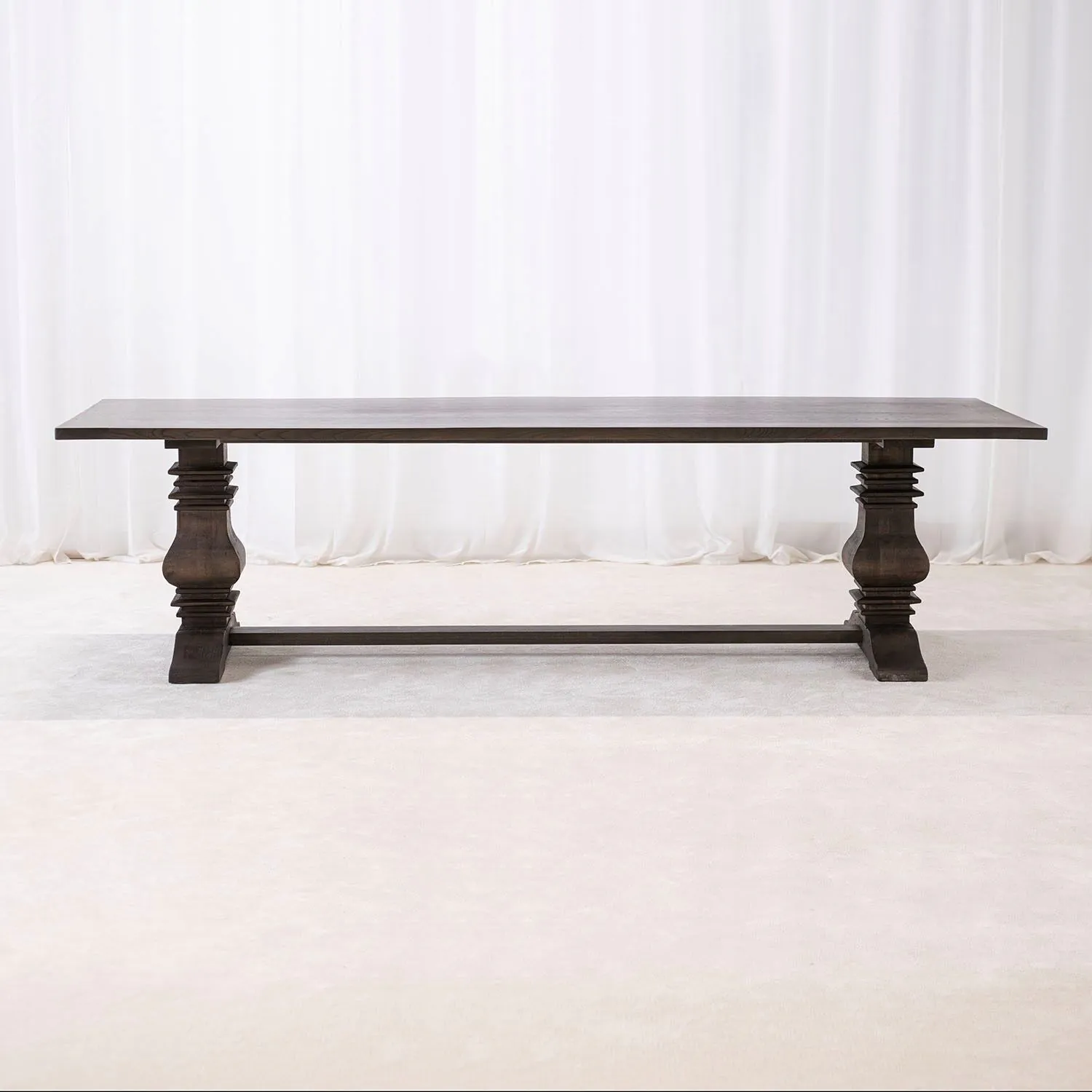 Matbord Rökt Ek 320cm - Ulriksdal