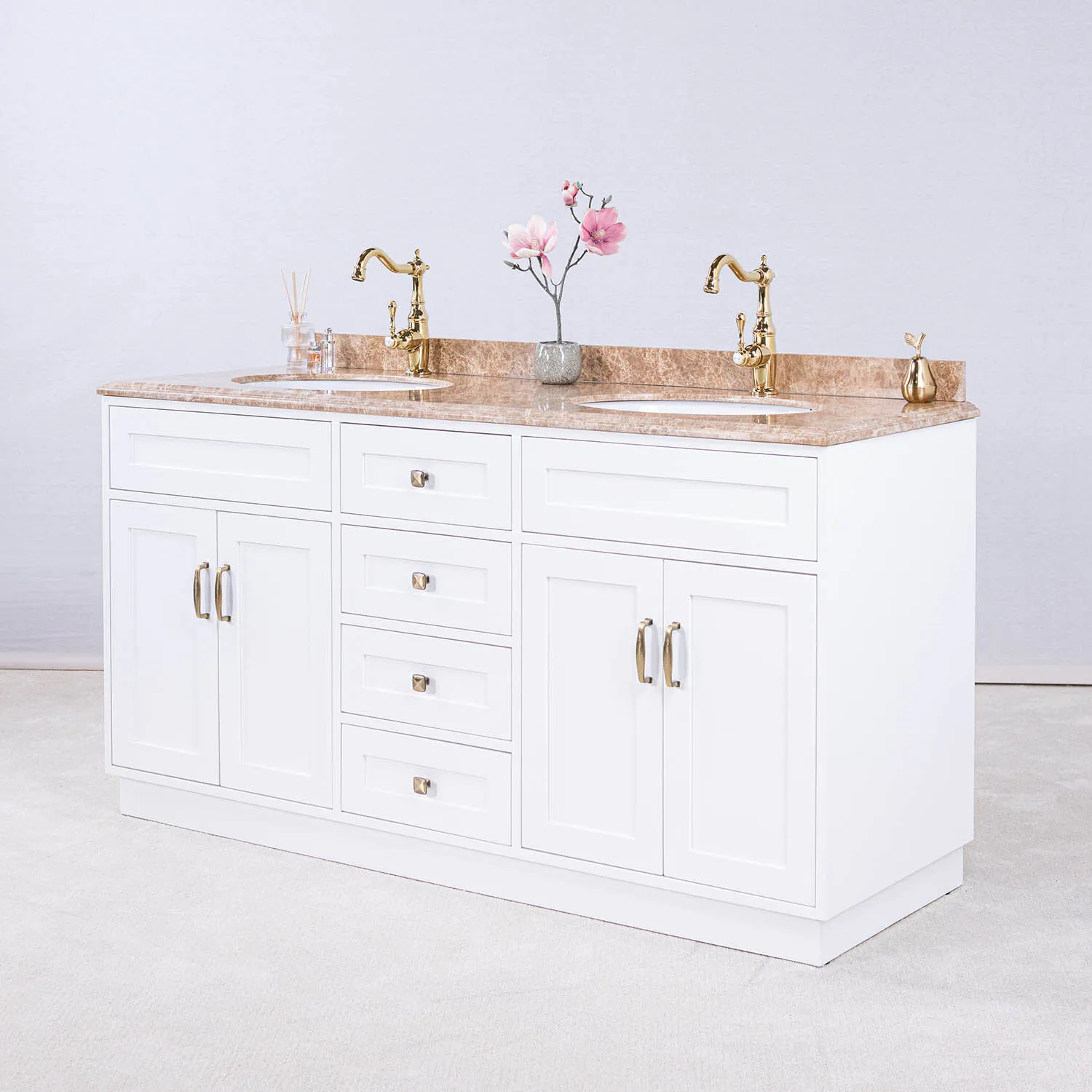 vit_kommod_marmor_beige