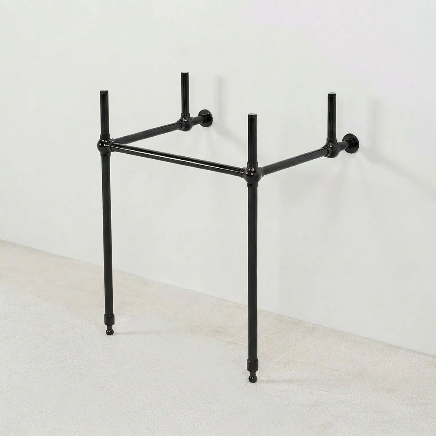 Tvättställ Handfat 63cm Med Svarta Ben - Windsor