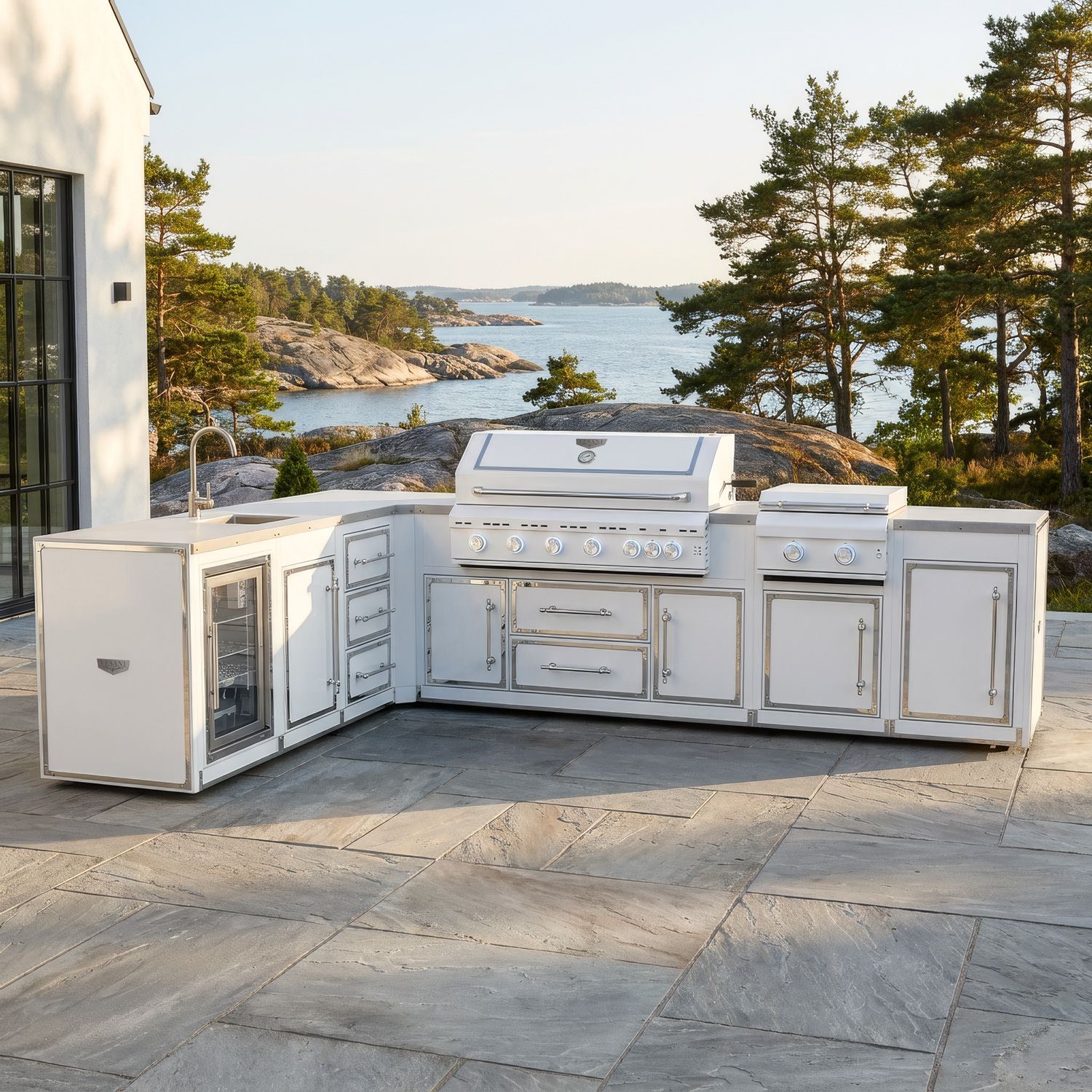 Utekök Premium 253 x 358 – vitt komplett hörnutekök med full funktion och förvaring | Vesani