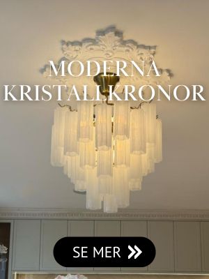 Modern kristallkrona inspirerad av italiensk design i opalglas Modern kristallkrona inspirerad av italiensk design i opalglas