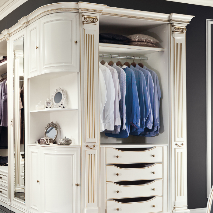 luxury walk in closet