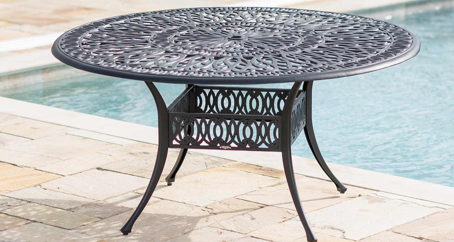 Gjutet utomhusmatbord i svart aluminium Ø152cm - Toscana